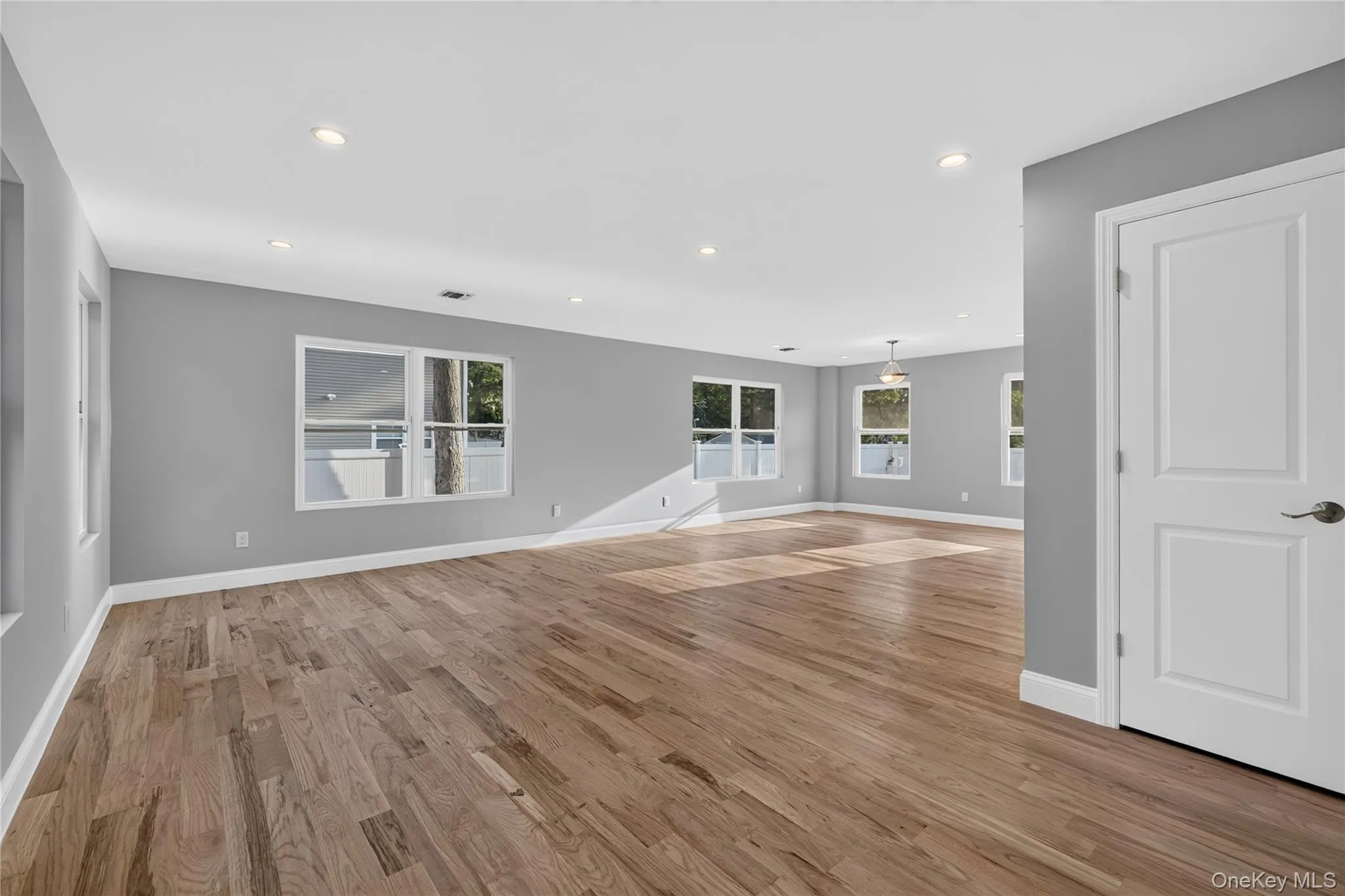 9 Oswego Place, West Babylon, NY, 5 Bedrooms Bedrooms, 9 Rooms Rooms,3 BathroomsBathrooms,Residential,For Rent,Oswego,0,1052518 9 Oswego Place, West Babylon, NY, 5 Bedrooms Bedrooms, 9 Rooms Rooms,3 BathroomsBathrooms,Residential,For Rent,Oswego,0,1052518