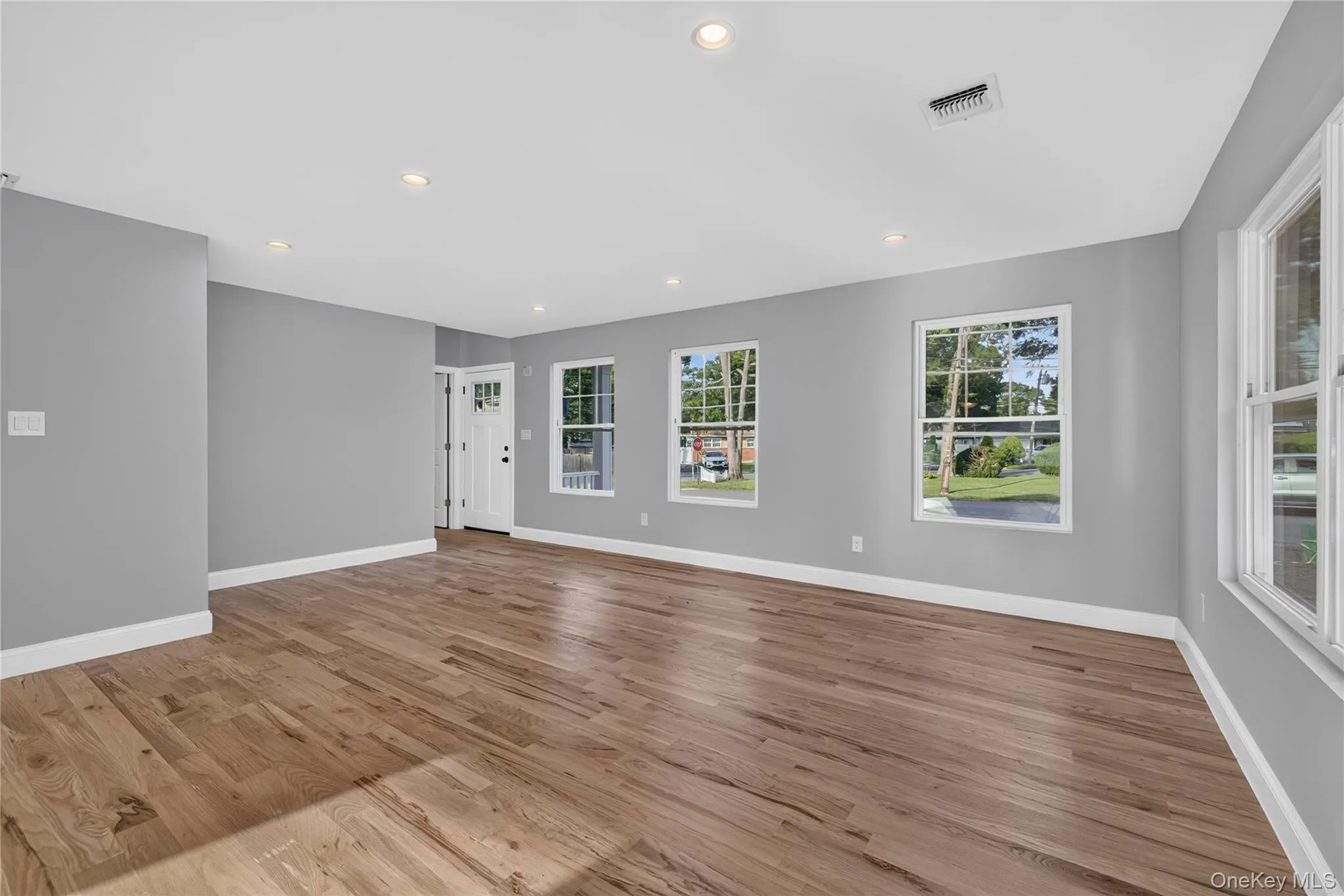9 Oswego Place, West Babylon, NY, 5 Bedrooms Bedrooms, 9 Rooms Rooms,3 BathroomsBathrooms,Residential,For Rent,Oswego,0,1052518 9 Oswego Place, West Babylon, NY, 5 Bedrooms Bedrooms, 9 Rooms Rooms,3 BathroomsBathrooms,Residential,For Rent,Oswego,0,1052518