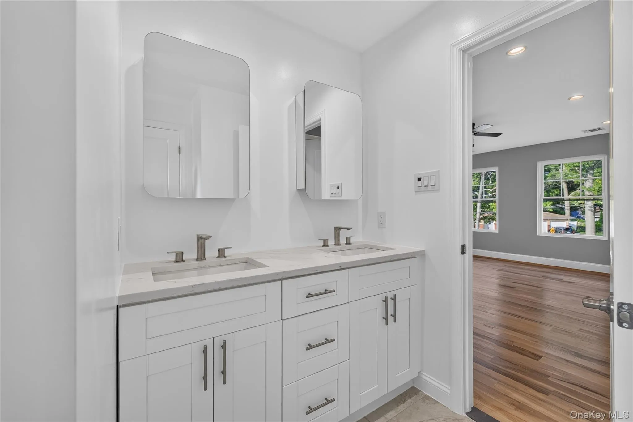 9 Oswego Place, West Babylon, NY, 5 Bedrooms Bedrooms, 9 Rooms Rooms,3 BathroomsBathrooms,Residential,For Rent,Oswego,0,1052518 9 Oswego Place, West Babylon, NY, 5 Bedrooms Bedrooms, 9 Rooms Rooms,3 BathroomsBathrooms,Residential,For Rent,Oswego,0,1052518