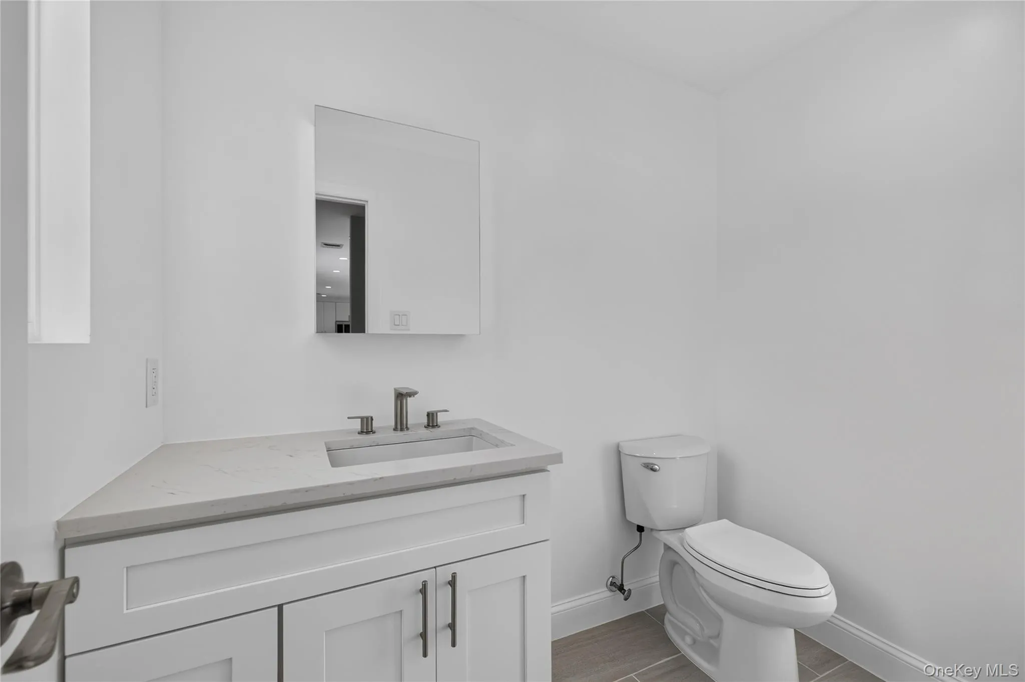 9 Oswego Place, West Babylon, NY, 5 Bedrooms Bedrooms, 9 Rooms Rooms,3 BathroomsBathrooms,Residential,For Rent,Oswego,0,1052518 9 Oswego Place, West Babylon, NY, 5 Bedrooms Bedrooms, 9 Rooms Rooms,3 BathroomsBathrooms,Residential,For Rent,Oswego,0,1052518