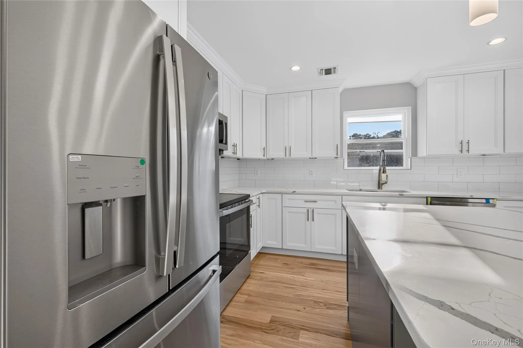 9 Oswego Place, West Babylon, NY, 5 Bedrooms Bedrooms, 9 Rooms Rooms,3 BathroomsBathrooms,Residential,For Rent,Oswego,0,1052518 9 Oswego Place, West Babylon, NY, 5 Bedrooms Bedrooms, 9 Rooms Rooms,3 BathroomsBathrooms,Residential,For Rent,Oswego,0,1052518