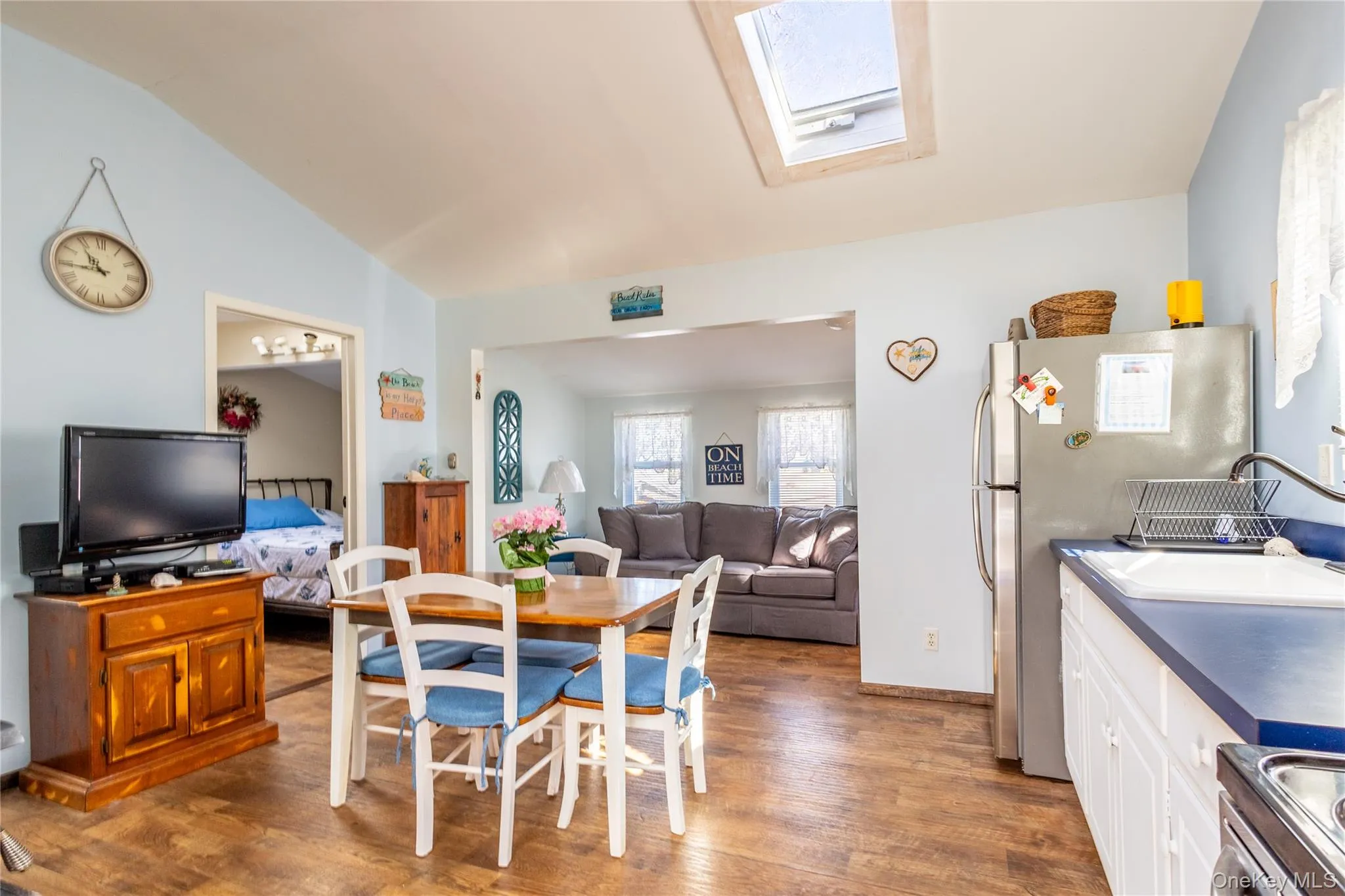 5 Surfway, Riverhead, NY, 4 Bedrooms Bedrooms, 8 Rooms Rooms,2 BathroomsBathrooms,Residential,For Rent,Surfway,0,1052527 5 Surfway, Riverhead, NY, 4 Bedrooms Bedrooms, 8 Rooms Rooms,2 BathroomsBathrooms,Residential,For Rent,Surfway,0,1052527