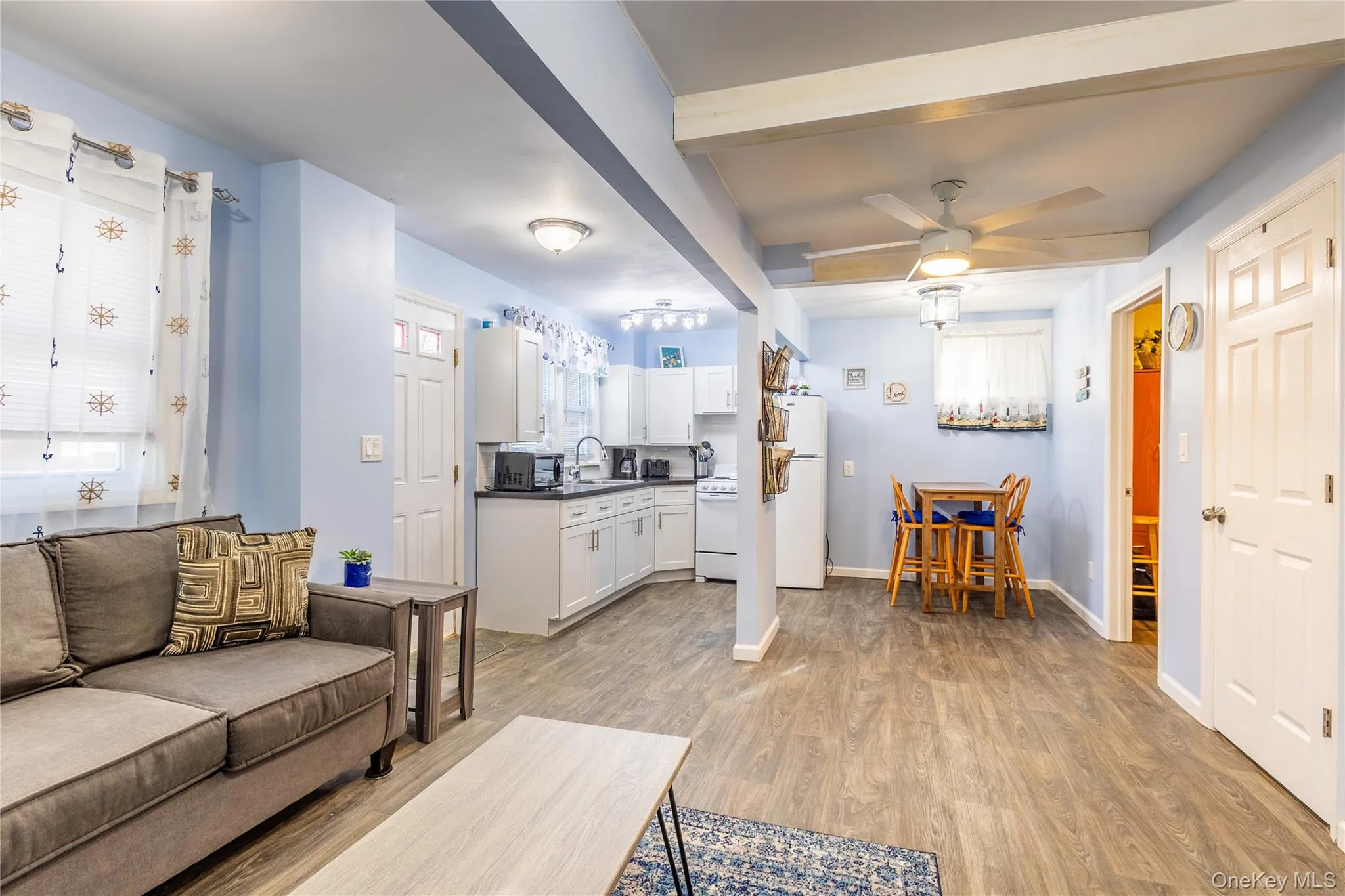 5 Surfway, Riverhead, NY, 4 Bedrooms Bedrooms, 8 Rooms Rooms,2 BathroomsBathrooms,Residential,For Rent,Surfway,0,1052527 5 Surfway, Riverhead, NY, 4 Bedrooms Bedrooms, 8 Rooms Rooms,2 BathroomsBathrooms,Residential,For Rent,Surfway,0,1052527