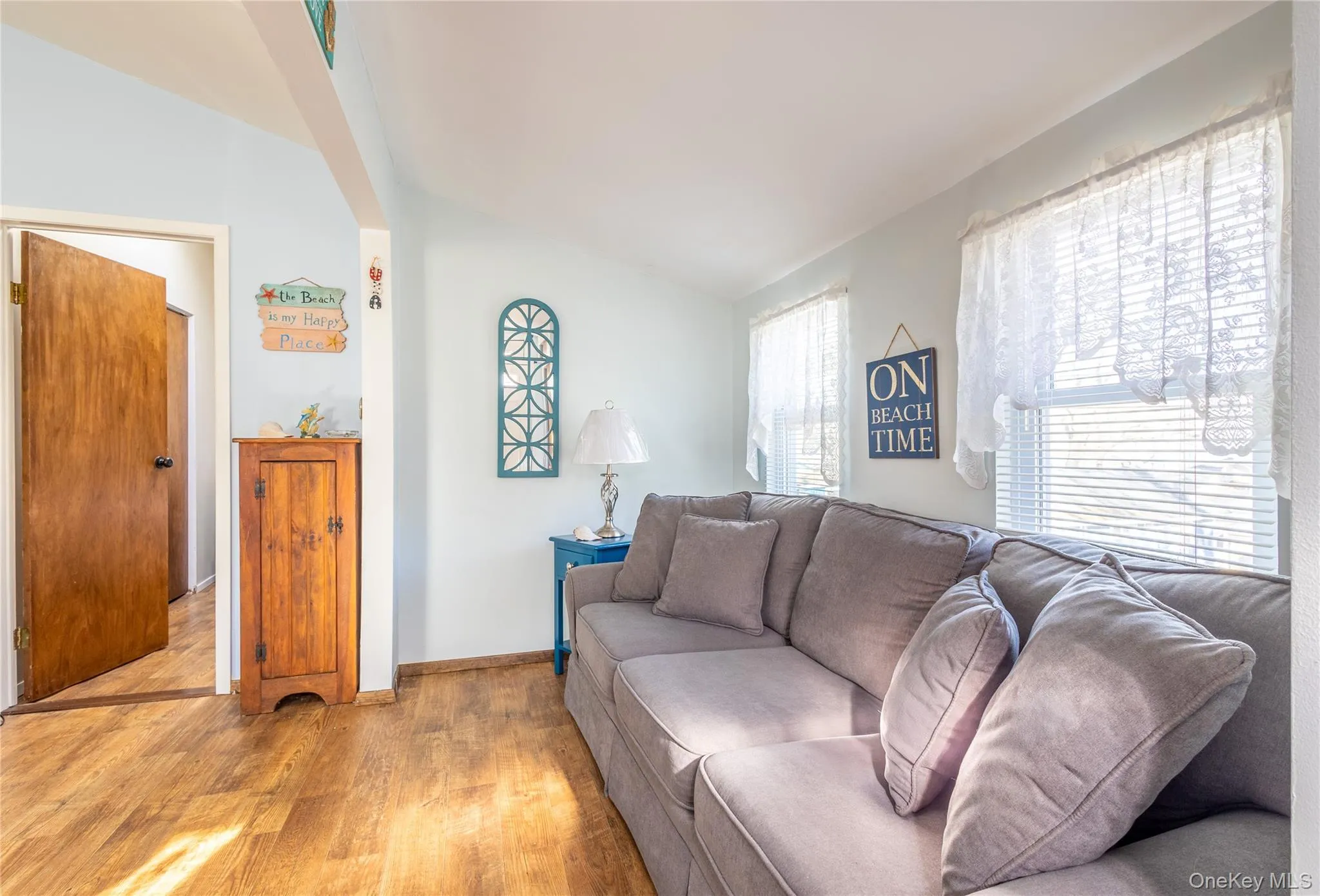 5 Surfway, Riverhead, NY, 4 Bedrooms Bedrooms, 8 Rooms Rooms,2 BathroomsBathrooms,Residential,For Rent,Surfway,0,1052527 5 Surfway, Riverhead, NY, 4 Bedrooms Bedrooms, 8 Rooms Rooms,2 BathroomsBathrooms,Residential,For Rent,Surfway,0,1052527