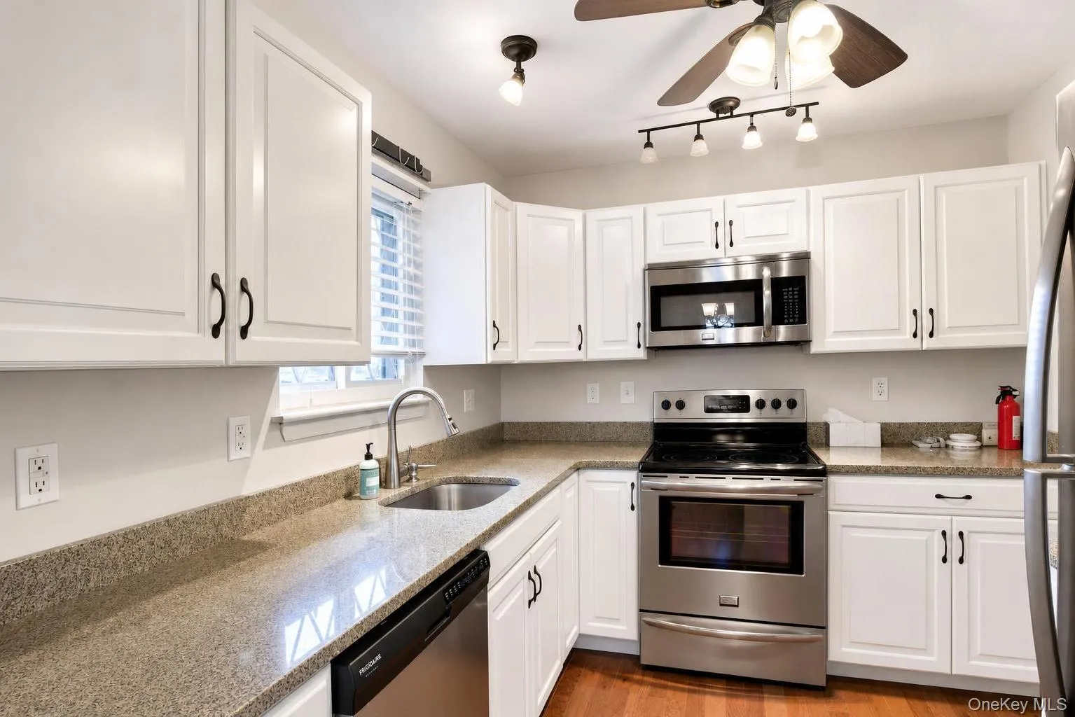 129 Main Street, Cornwall, NY, 2 Bedrooms Bedrooms, 5 Rooms Rooms,2 BathroomsBathrooms,Residential,For Rent,Main,0,1052537 129 Main Street, Cornwall, NY, 2 Bedrooms Bedrooms, 5 Rooms Rooms,2 BathroomsBathrooms,Residential,For Rent,Main,0,1052537