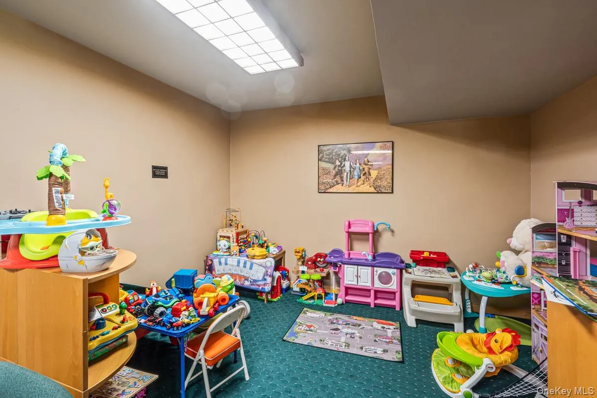 220-55 46th Avenue, New York, NY, 1 Bedroom Bedrooms, 3 Rooms Rooms,1 BathroomBathrooms,Residential,For Rent,46th,0,1052542 220-55 46th Avenue, New York, NY, 1 Bedroom Bedrooms, 3 Rooms Rooms,1 BathroomBathrooms,Residential,For Rent,46th,0,1052542