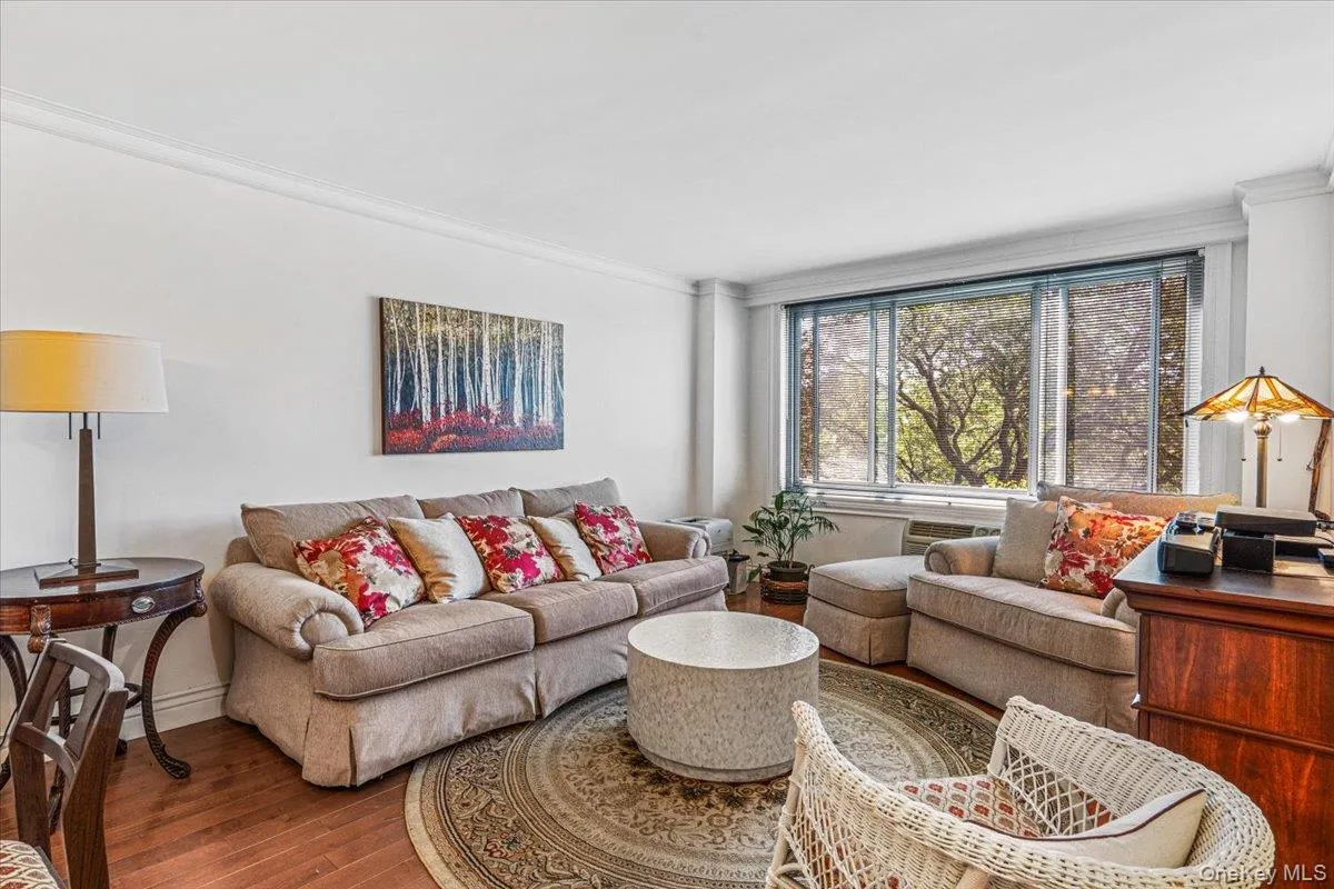 220-55 46th Avenue, New York, NY, 1 Bedroom Bedrooms, 3 Rooms Rooms,1 BathroomBathrooms,Residential,For Rent,46th,0,1052542 220-55 46th Avenue, New York, NY, 1 Bedroom Bedrooms, 3 Rooms Rooms,1 BathroomBathrooms,Residential,For Rent,46th,0,1052542