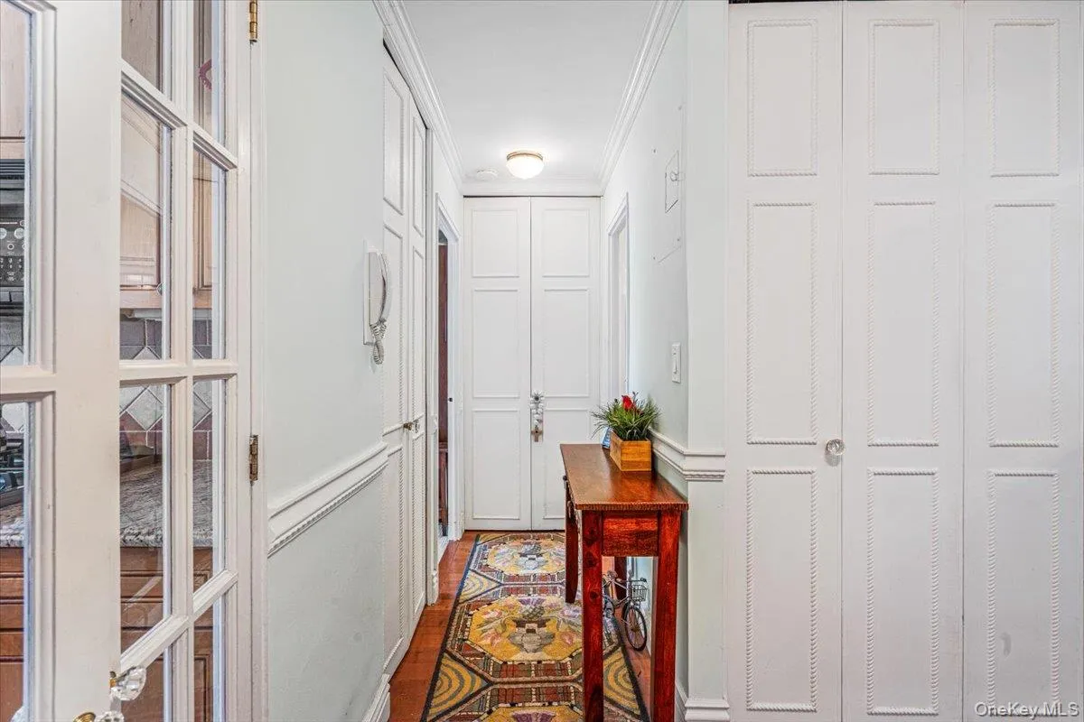220-55 46th Avenue, New York, NY, 1 Bedroom Bedrooms, 3 Rooms Rooms,1 BathroomBathrooms,Residential,For Rent,46th,0,1052542 220-55 46th Avenue, New York, NY, 1 Bedroom Bedrooms, 3 Rooms Rooms,1 BathroomBathrooms,Residential,For Rent,46th,0,1052542