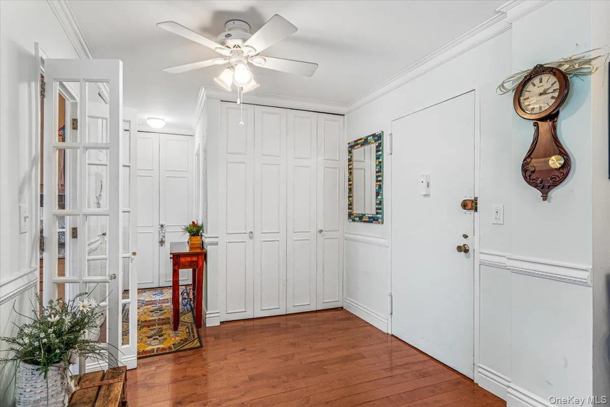 220-55 46th Avenue, New York, NY, 1 Bedroom Bedrooms, 3 Rooms Rooms,1 BathroomBathrooms,Residential,For Rent,46th,0,1052542 220-55 46th Avenue, New York, NY, 1 Bedroom Bedrooms, 3 Rooms Rooms,1 BathroomBathrooms,Residential,For Rent,46th,0,1052542