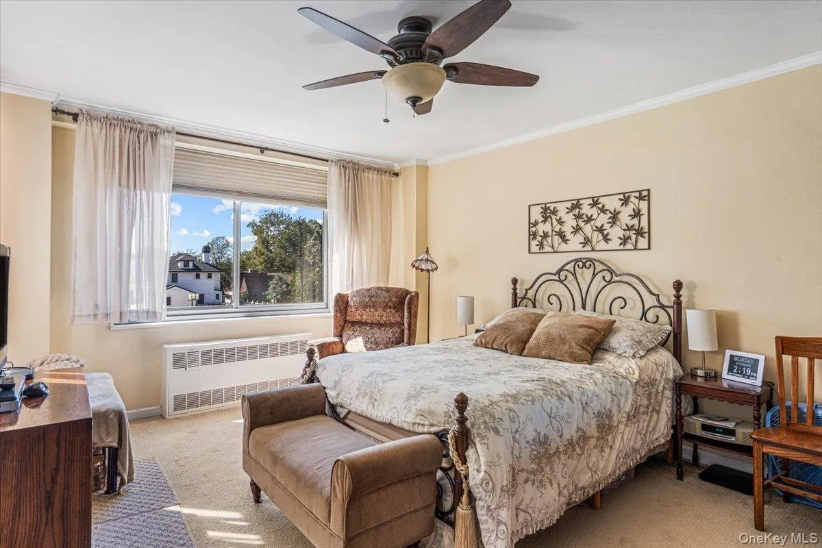 220-55 46th Avenue, New York, NY, 1 Bedroom Bedrooms, 3 Rooms Rooms,1 BathroomBathrooms,Residential,For Rent,46th,0,1052542 220-55 46th Avenue, New York, NY, 1 Bedroom Bedrooms, 3 Rooms Rooms,1 BathroomBathrooms,Residential,For Rent,46th,0,1052542