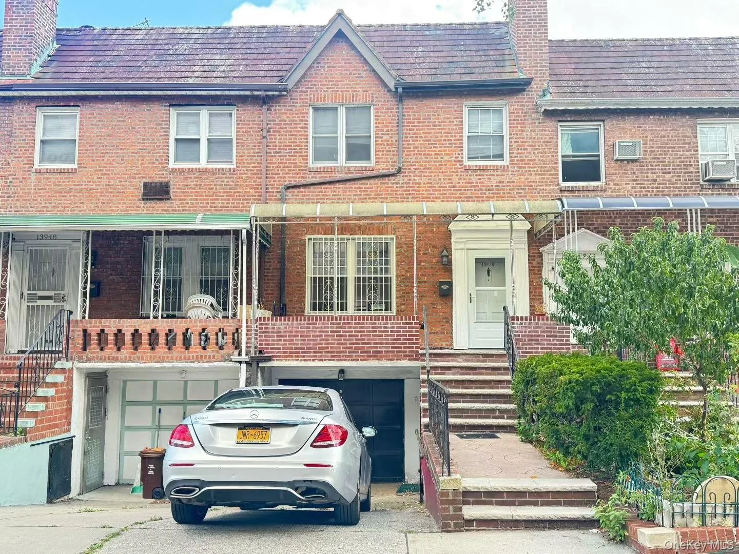 139-16 85th Drive, New York, NY, 4 Bedrooms Bedrooms, 8 Rooms Rooms,3 BathroomsBathrooms,Residential,For Rent,85th,0,1052544 139-16 85th Drive, New York, NY, 4 Bedrooms Bedrooms, 8 Rooms Rooms,3 BathroomsBathrooms,Residential,For Rent,85th,0,1052544