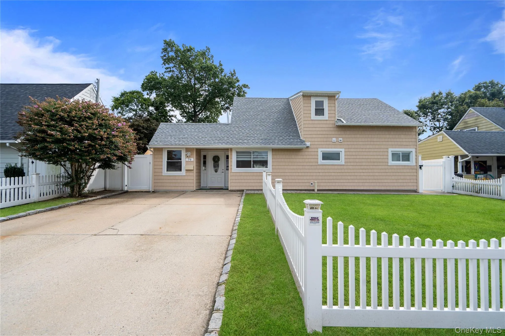 79 Albatross Road, Hempstead, NY, 3 Bedrooms Bedrooms, 7 Rooms Rooms,2 BathroomsBathrooms,Residential,For Rent,Albatross,0,1052557 79 Albatross Road, Hempstead, NY, 3 Bedrooms Bedrooms, 7 Rooms Rooms,2 BathroomsBathrooms,Residential,For Rent,Albatross,0,1052557