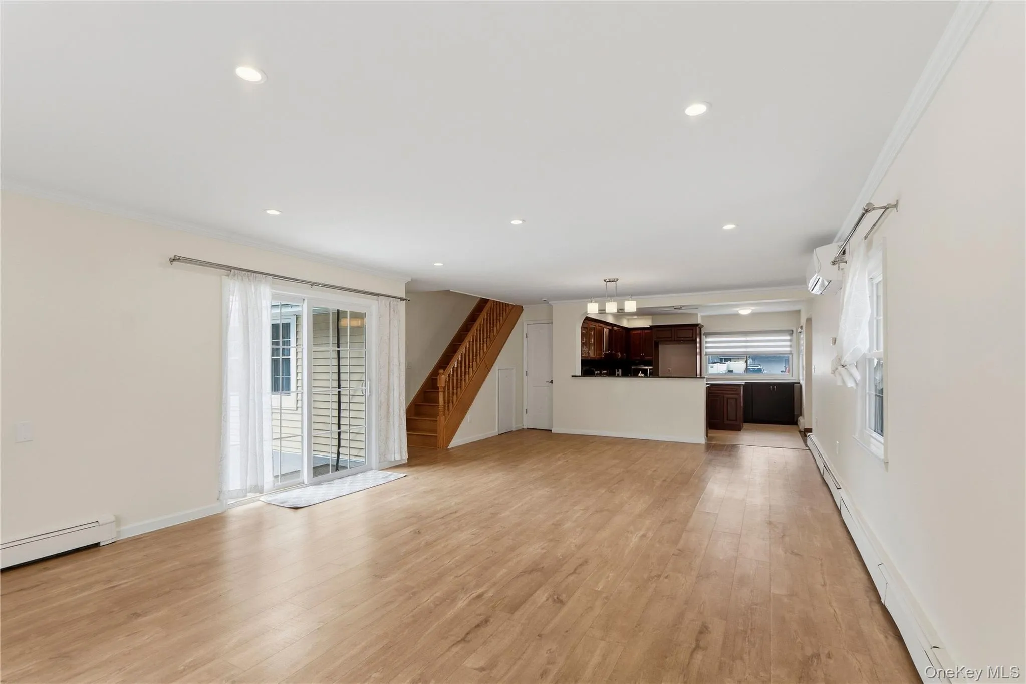 79 Albatross Road, Hempstead, NY, 3 Bedrooms Bedrooms, 7 Rooms Rooms,2 BathroomsBathrooms,Residential,For Rent,Albatross,0,1052557 79 Albatross Road, Hempstead, NY, 3 Bedrooms Bedrooms, 7 Rooms Rooms,2 BathroomsBathrooms,Residential,For Rent,Albatross,0,1052557