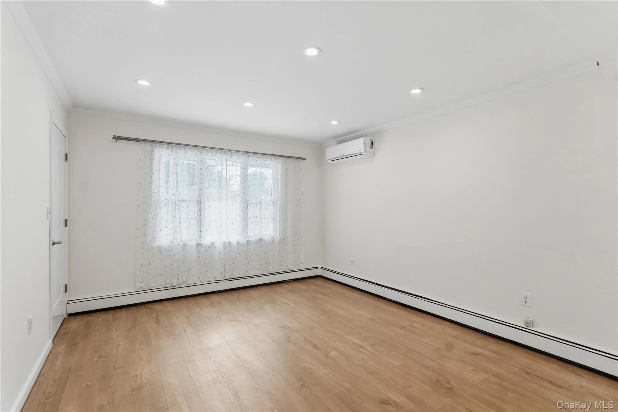 79 Albatross Road, Hempstead, NY, 3 Bedrooms Bedrooms, 7 Rooms Rooms,2 BathroomsBathrooms,Residential,For Rent,Albatross,0,1052557 79 Albatross Road, Hempstead, NY, 3 Bedrooms Bedrooms, 7 Rooms Rooms,2 BathroomsBathrooms,Residential,For Rent,Albatross,0,1052557