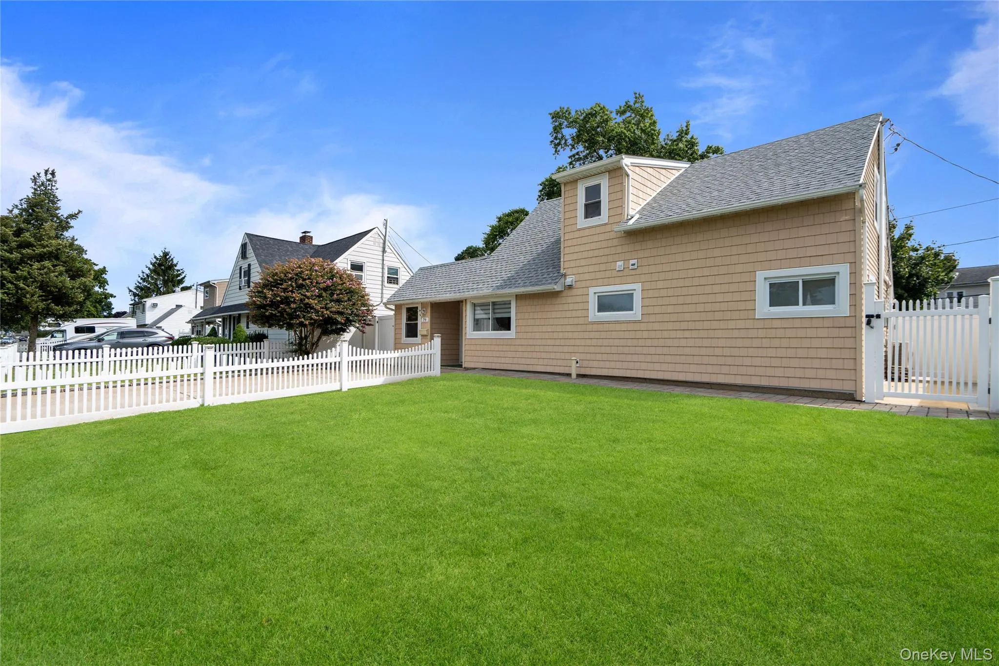 79 Albatross Road, Hempstead, NY, 3 Bedrooms Bedrooms, 7 Rooms Rooms,2 BathroomsBathrooms,Residential,For Rent,Albatross,0,1052557 79 Albatross Road, Hempstead, NY, 3 Bedrooms Bedrooms, 7 Rooms Rooms,2 BathroomsBathrooms,Residential,For Rent,Albatross,0,1052557