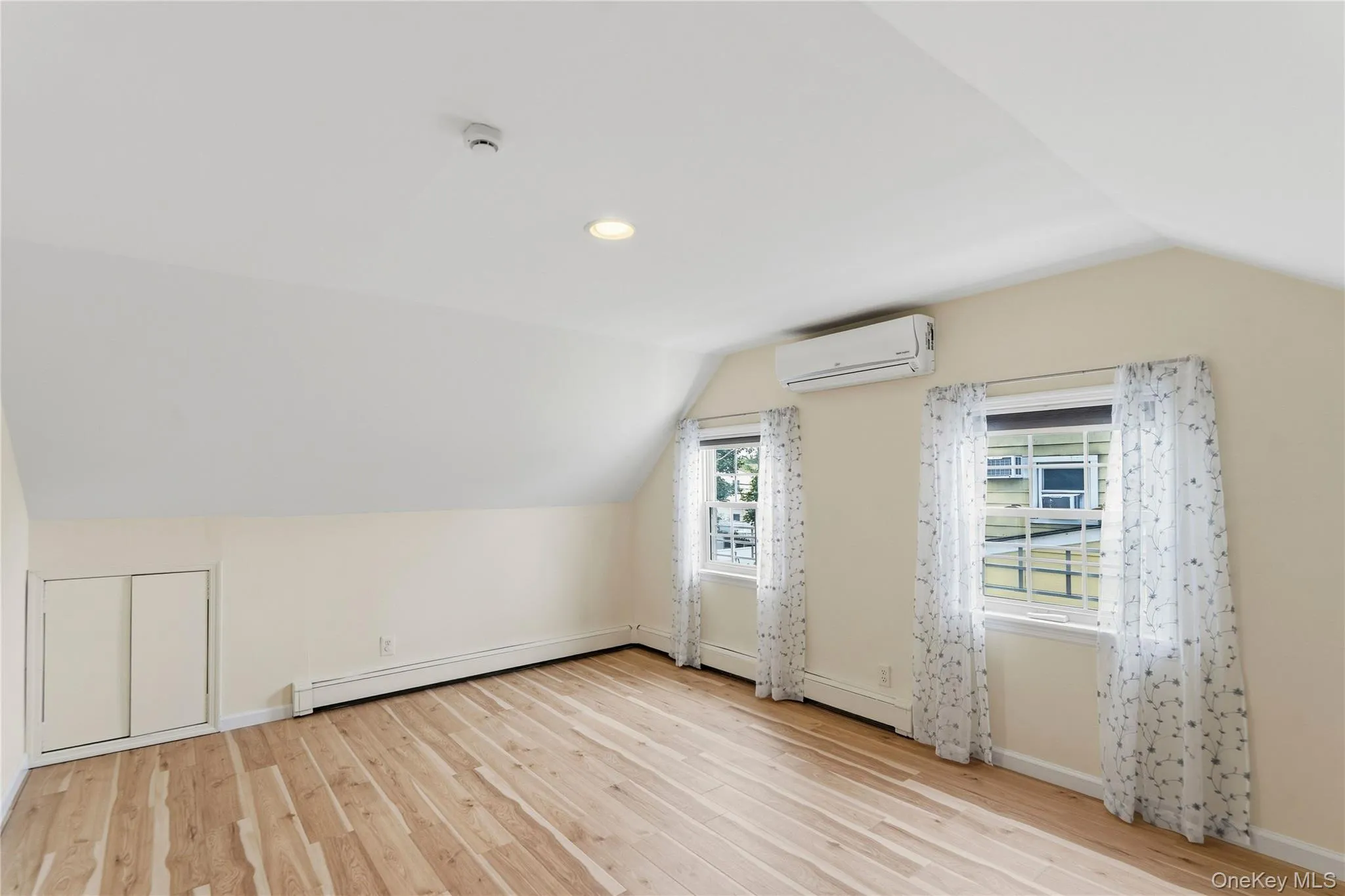 79 Albatross Road, Hempstead, NY, 3 Bedrooms Bedrooms, 7 Rooms Rooms,2 BathroomsBathrooms,Residential,For Rent,Albatross,0,1052557 79 Albatross Road, Hempstead, NY, 3 Bedrooms Bedrooms, 7 Rooms Rooms,2 BathroomsBathrooms,Residential,For Rent,Albatross,0,1052557