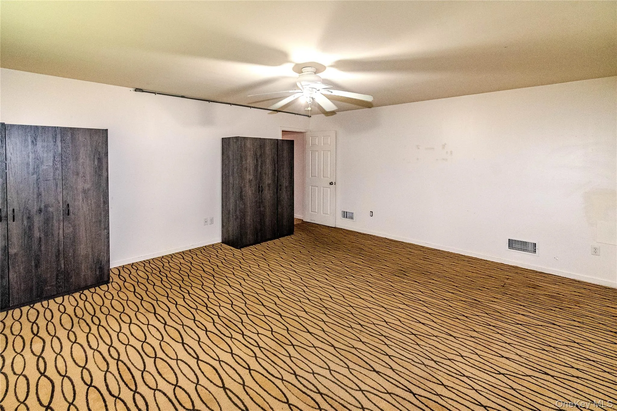28 3rd Street, Middletown, NY, 4 Bedrooms Bedrooms, 10 Rooms Rooms,3 BathroomsBathrooms,Residential,For Rent,3rd,0,1052558 28 3rd Street, Middletown, NY, 4 Bedrooms Bedrooms, 10 Rooms Rooms,3 BathroomsBathrooms,Residential,For Rent,3rd,0,1052558