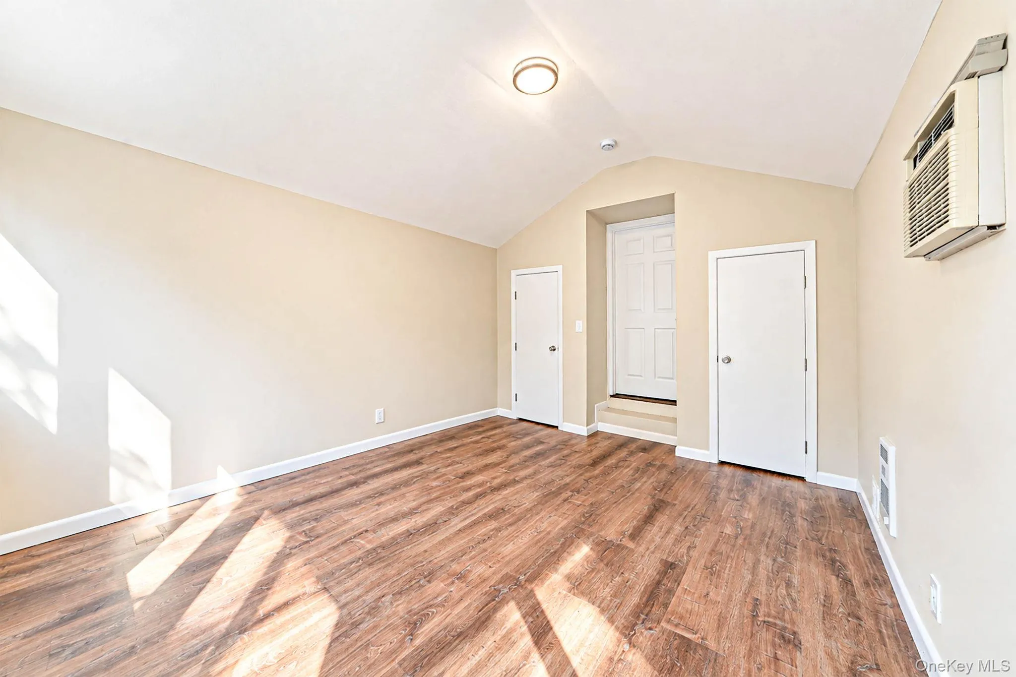 5 Jacobs Lane, Brookhaven, NY, 3 Bedrooms Bedrooms, 7 Rooms Rooms,1 BathroomBathrooms,Residential,For Rent,Jacobs,0,1052565 5 Jacobs Lane, Brookhaven, NY, 3 Bedrooms Bedrooms, 7 Rooms Rooms,1 BathroomBathrooms,Residential,For Rent,Jacobs,0,1052565