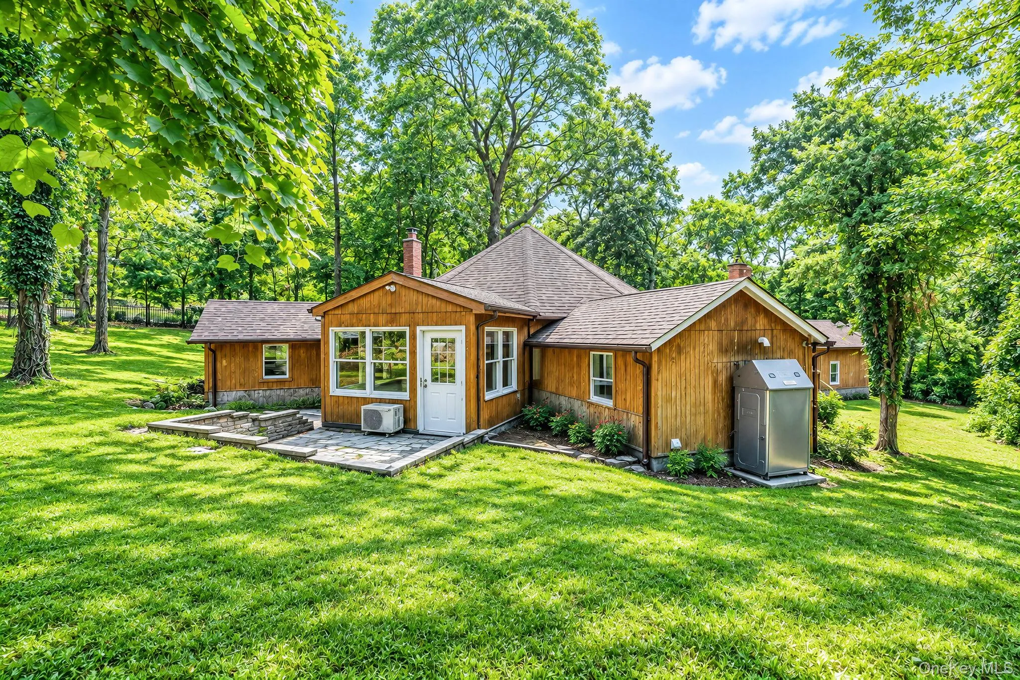 5 Jacobs Lane, Brookhaven, NY, 3 Bedrooms Bedrooms, 7 Rooms Rooms,1 BathroomBathrooms,Residential,For Rent,Jacobs,0,1052565 5 Jacobs Lane, Brookhaven, NY, 3 Bedrooms Bedrooms, 7 Rooms Rooms,1 BathroomBathrooms,Residential,For Rent,Jacobs,0,1052565