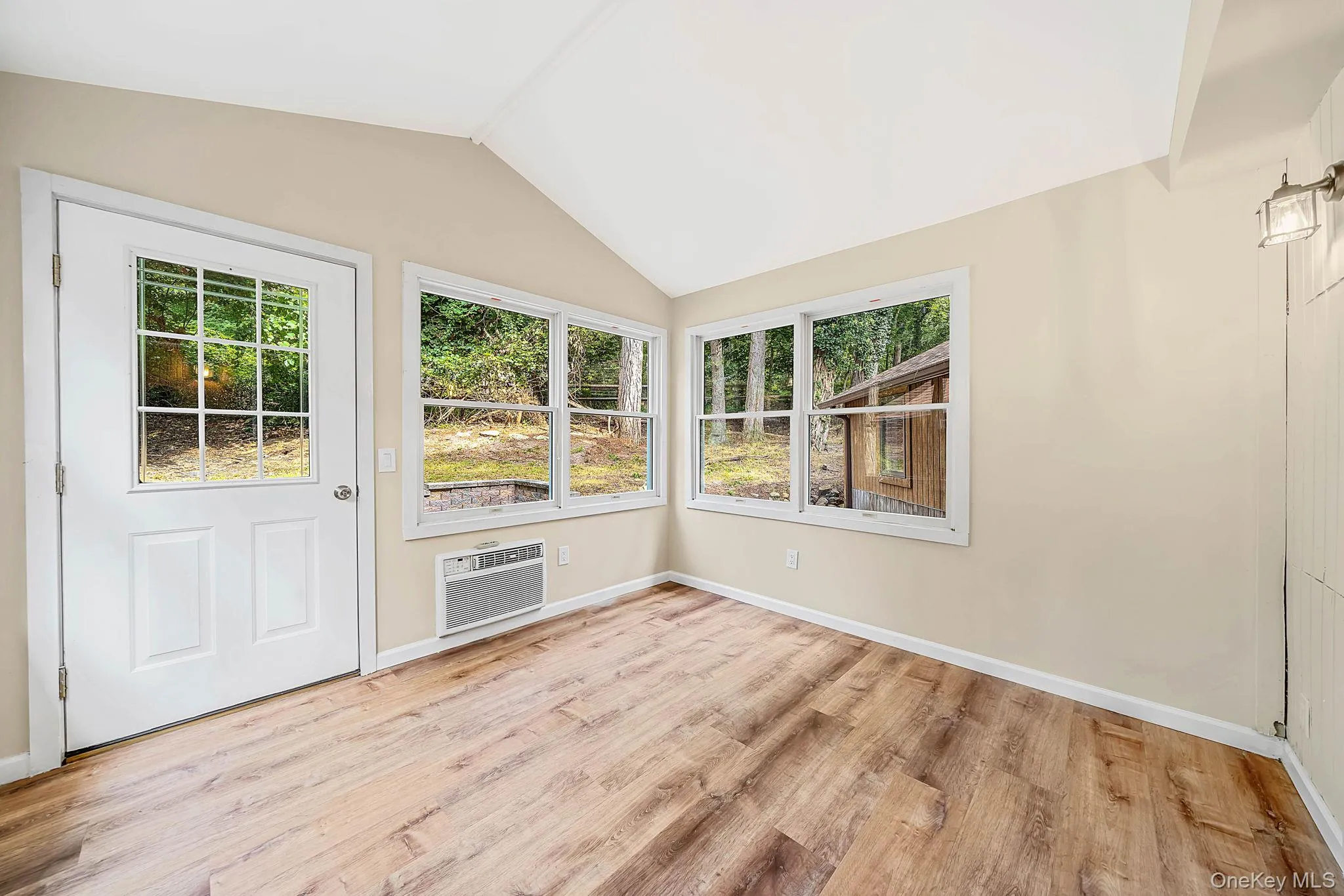 5 Jacobs Lane, Brookhaven, NY, 3 Bedrooms Bedrooms, 7 Rooms Rooms,1 BathroomBathrooms,Residential,For Rent,Jacobs,0,1052565 5 Jacobs Lane, Brookhaven, NY, 3 Bedrooms Bedrooms, 7 Rooms Rooms,1 BathroomBathrooms,Residential,For Rent,Jacobs,0,1052565