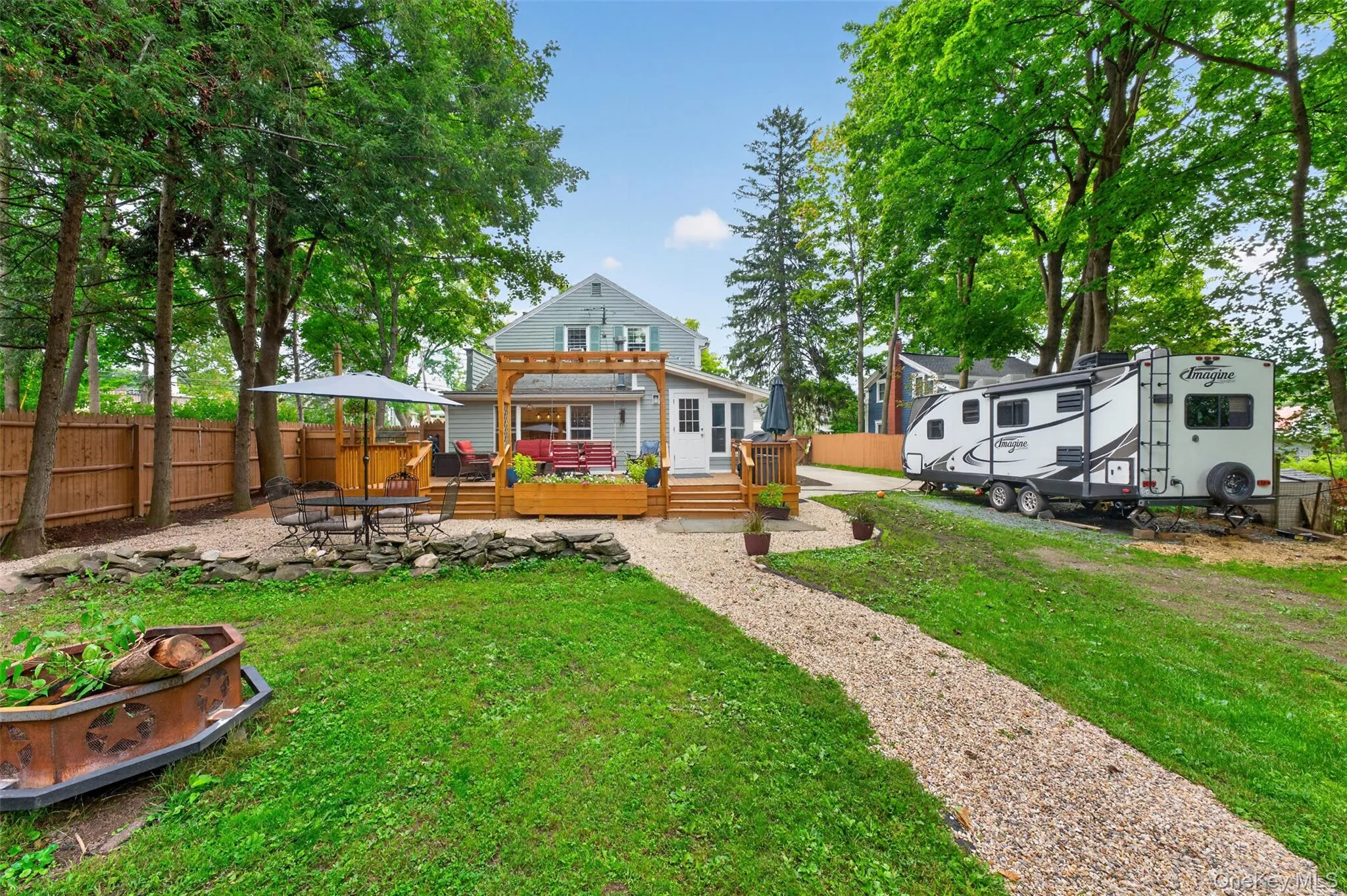 1407 Albany Avenue, Kinderhook, NY, 3 Bedrooms Bedrooms, 11 Rooms Rooms,1 BathroomBathrooms,Residential,For Rent,Albany,0,1052569 1407 Albany Avenue, Kinderhook, NY, 3 Bedrooms Bedrooms, 11 Rooms Rooms,1 BathroomBathrooms,Residential,For Rent,Albany,0,1052569