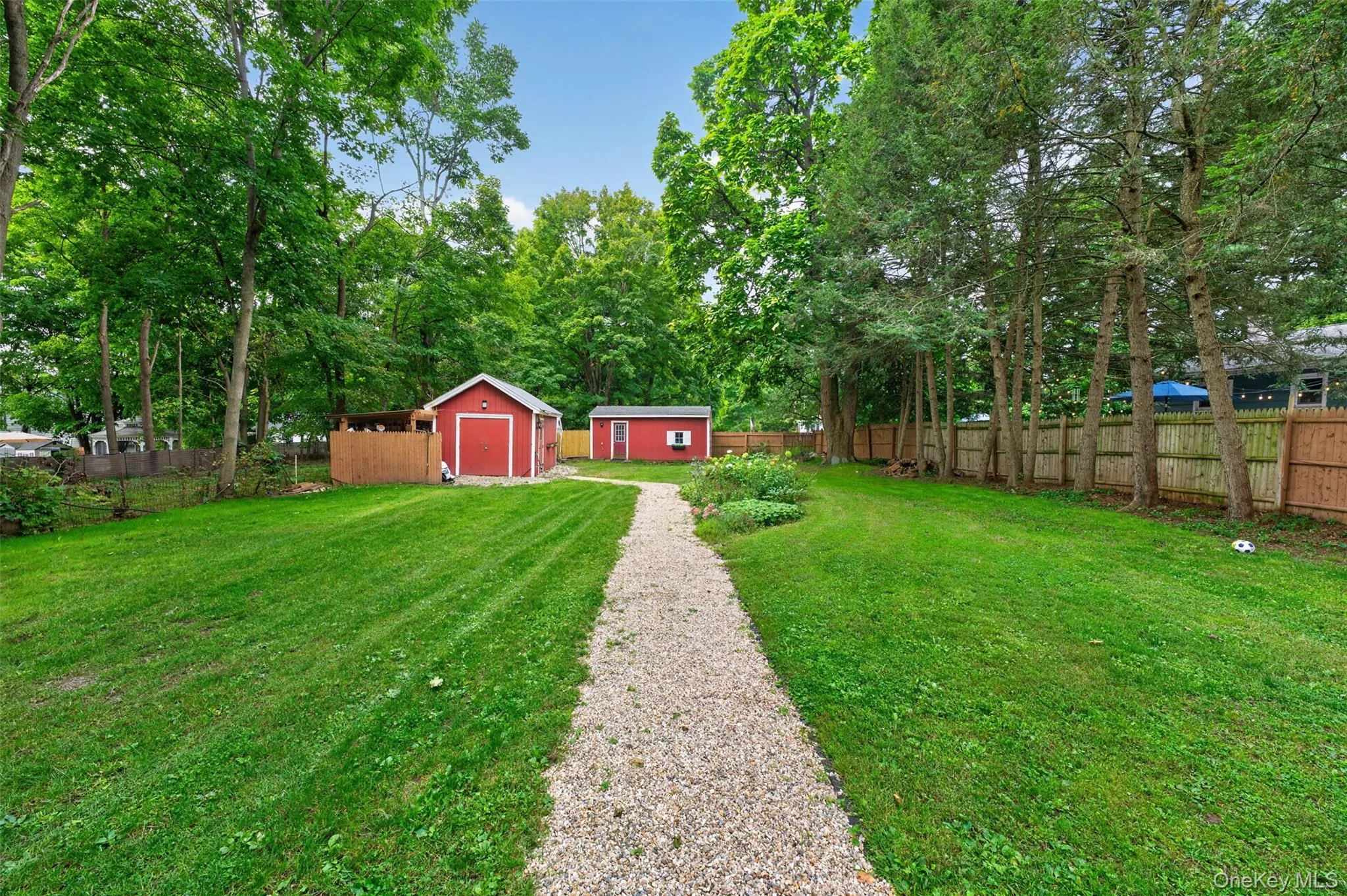 1407 Albany Avenue, Kinderhook, NY, 3 Bedrooms Bedrooms, 11 Rooms Rooms,1 BathroomBathrooms,Residential,For Rent,Albany,0,1052569 1407 Albany Avenue, Kinderhook, NY, 3 Bedrooms Bedrooms, 11 Rooms Rooms,1 BathroomBathrooms,Residential,For Rent,Albany,0,1052569