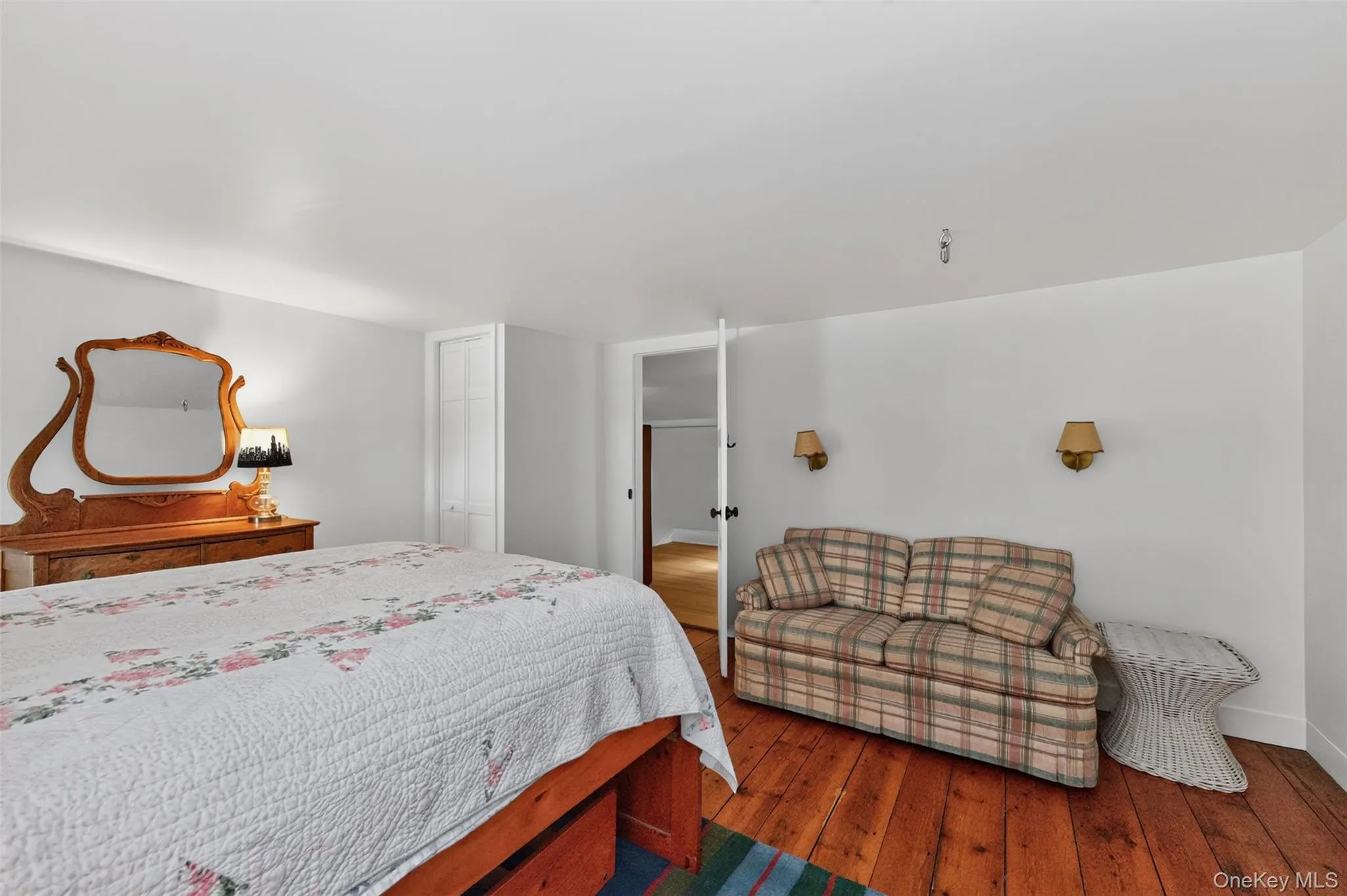 1407 Albany Avenue, Kinderhook, NY, 3 Bedrooms Bedrooms, 11 Rooms Rooms,1 BathroomBathrooms,Residential,For Rent,Albany,0,1052569 1407 Albany Avenue, Kinderhook, NY, 3 Bedrooms Bedrooms, 11 Rooms Rooms,1 BathroomBathrooms,Residential,For Rent,Albany,0,1052569
