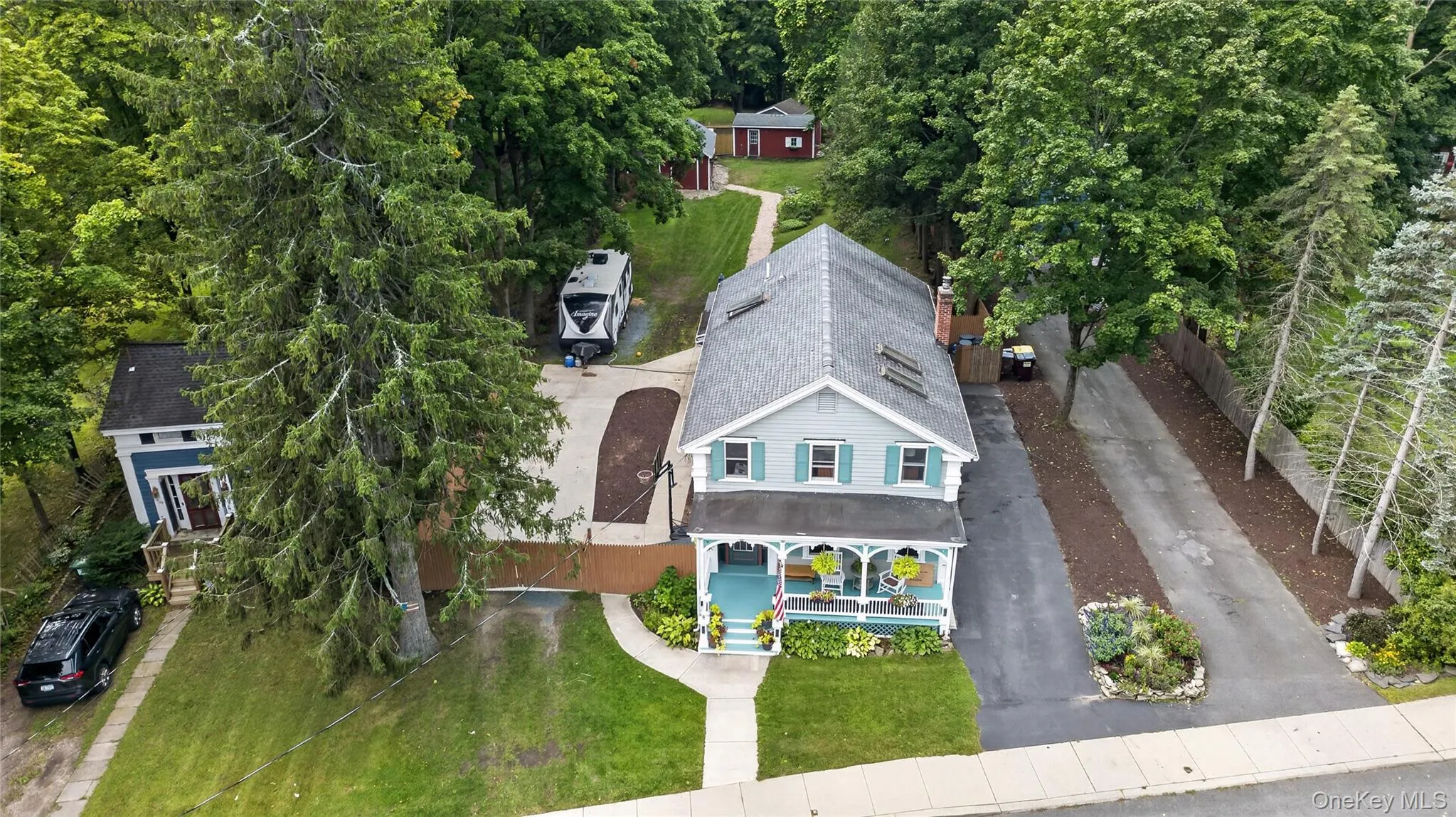 1407 Albany Avenue, Kinderhook, NY, 3 Bedrooms Bedrooms, 11 Rooms Rooms,1 BathroomBathrooms,Residential,For Rent,Albany,0,1052569 1407 Albany Avenue, Kinderhook, NY, 3 Bedrooms Bedrooms, 11 Rooms Rooms,1 BathroomBathrooms,Residential,For Rent,Albany,0,1052569