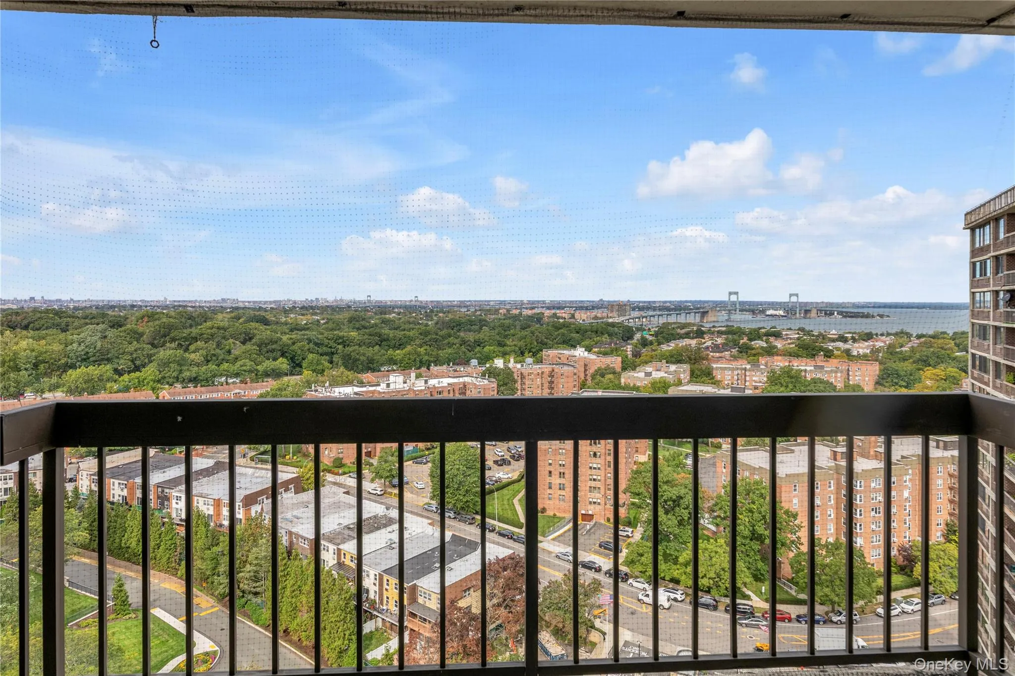2 Bay Club Drive, New York, NY, 1 Bedroom Bedrooms, 4 Rooms Rooms,1 BathroomBathrooms,Residential,For Rent,Bay Club,0,1052571 2 Bay Club Drive, New York, NY, 1 Bedroom Bedrooms, 4 Rooms Rooms,1 BathroomBathrooms,Residential,For Rent,Bay Club,0,1052571