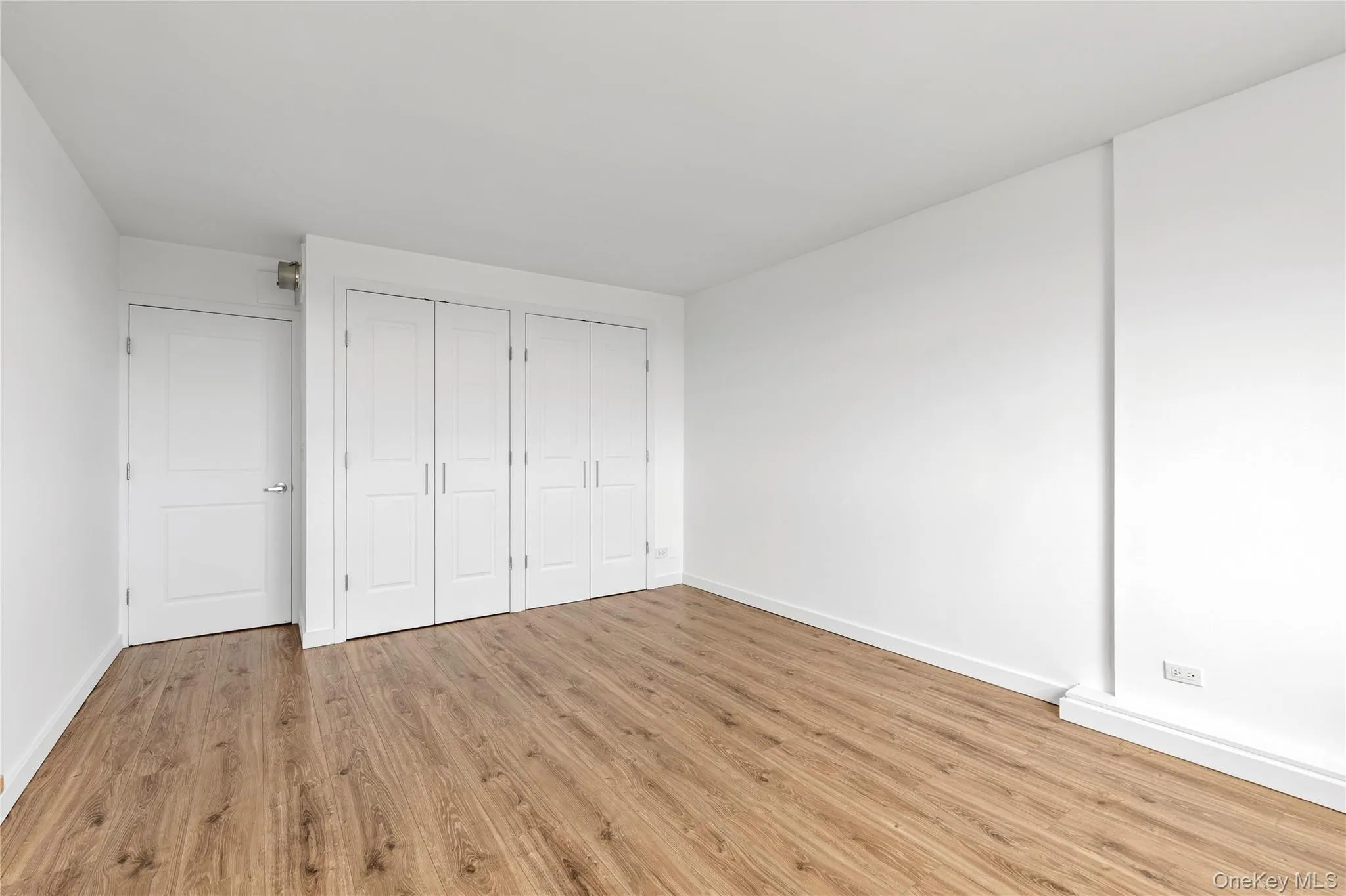 2 Bay Club Drive, New York, NY, 1 Bedroom Bedrooms, 4 Rooms Rooms,1 BathroomBathrooms,Residential,For Rent,Bay Club,0,1052571 2 Bay Club Drive, New York, NY, 1 Bedroom Bedrooms, 4 Rooms Rooms,1 BathroomBathrooms,Residential,For Rent,Bay Club,0,1052571