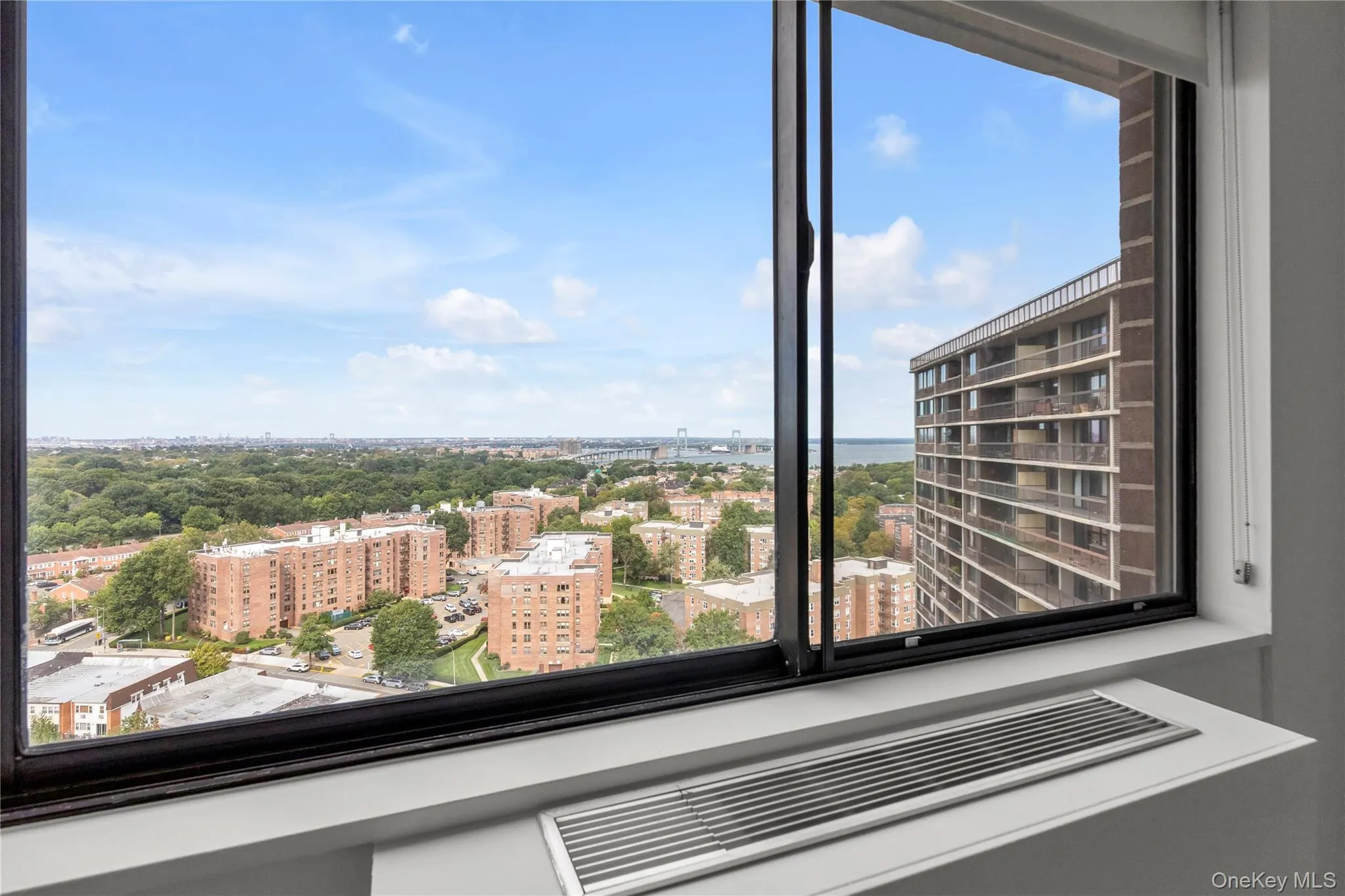 2 Bay Club Drive, New York, NY, 1 Bedroom Bedrooms, 4 Rooms Rooms,1 BathroomBathrooms,Residential,For Rent,Bay Club,0,1052571 2 Bay Club Drive, New York, NY, 1 Bedroom Bedrooms, 4 Rooms Rooms,1 BathroomBathrooms,Residential,For Rent,Bay Club,0,1052571