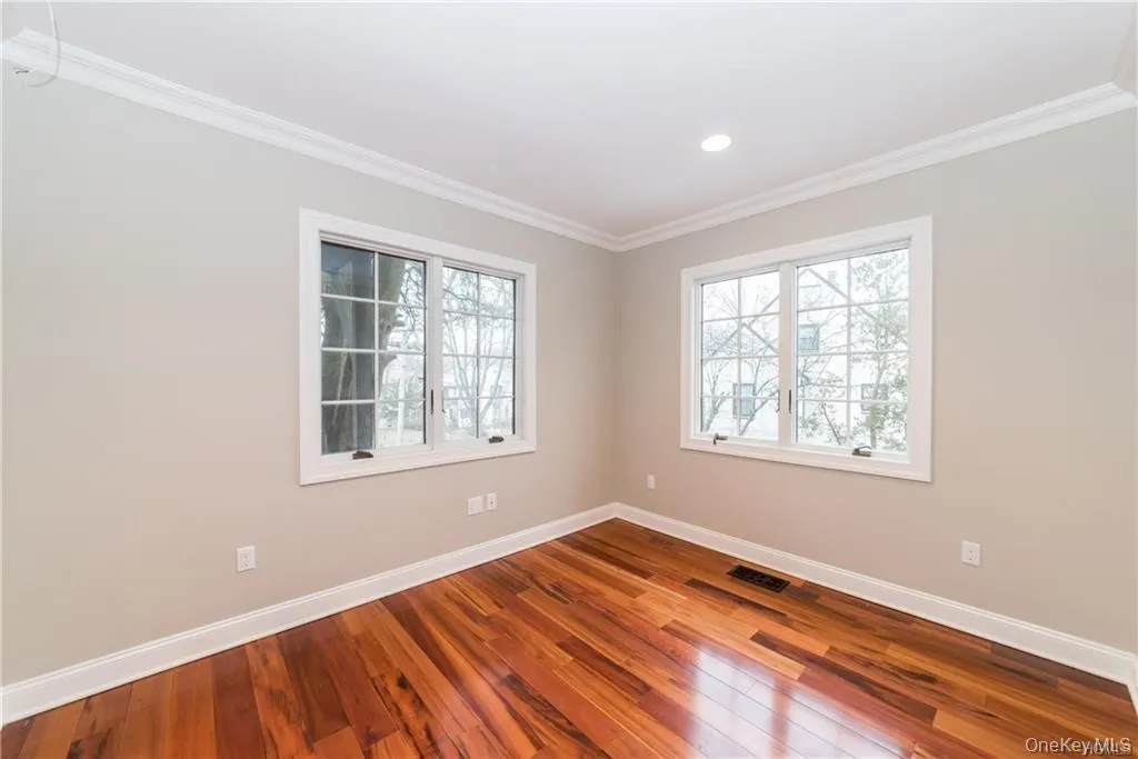 1 Elizabeth Road, New Rochelle, NY, 5 Bedrooms Bedrooms, 10 Rooms Rooms,3 BathroomsBathrooms,Residential,For Rent,Elizabeth,0,1052573 1 Elizabeth Road, New Rochelle, NY, 5 Bedrooms Bedrooms, 10 Rooms Rooms,3 BathroomsBathrooms,Residential,For Rent,Elizabeth,0,1052573