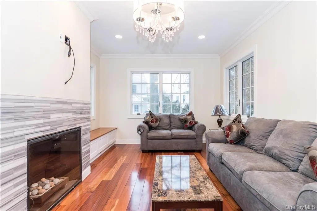 1 Elizabeth Road, New Rochelle, NY, 5 Bedrooms Bedrooms, 10 Rooms Rooms,3 BathroomsBathrooms,Residential,For Rent,Elizabeth,0,1052573 1 Elizabeth Road, New Rochelle, NY, 5 Bedrooms Bedrooms, 10 Rooms Rooms,3 BathroomsBathrooms,Residential,For Rent,Elizabeth,0,1052573