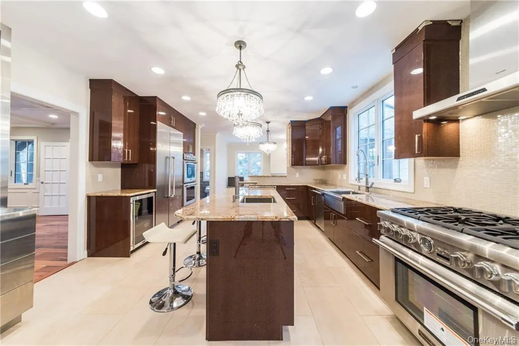 1 Elizabeth Road, New Rochelle, NY, 5 Bedrooms Bedrooms, 10 Rooms Rooms,3 BathroomsBathrooms,Residential,For Rent,Elizabeth,0,1052573 1 Elizabeth Road, New Rochelle, NY, 5 Bedrooms Bedrooms, 10 Rooms Rooms,3 BathroomsBathrooms,Residential,For Rent,Elizabeth,0,1052573