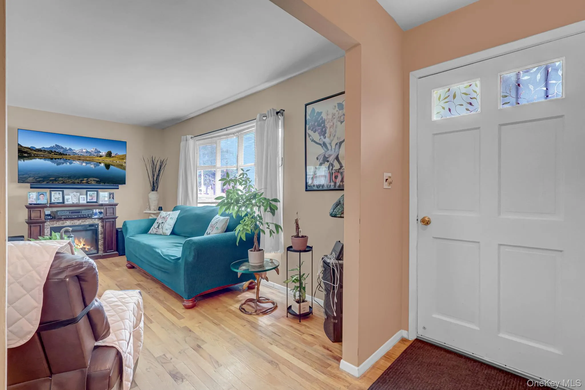 13 Haight Street, Babylon, NY, 3 Bedrooms Bedrooms, 6 Rooms Rooms,1 BathroomBathrooms,Residential,For Rent,Haight,0,1052585 13 Haight Street, Babylon, NY, 3 Bedrooms Bedrooms, 6 Rooms Rooms,1 BathroomBathrooms,Residential,For Rent,Haight,0,1052585