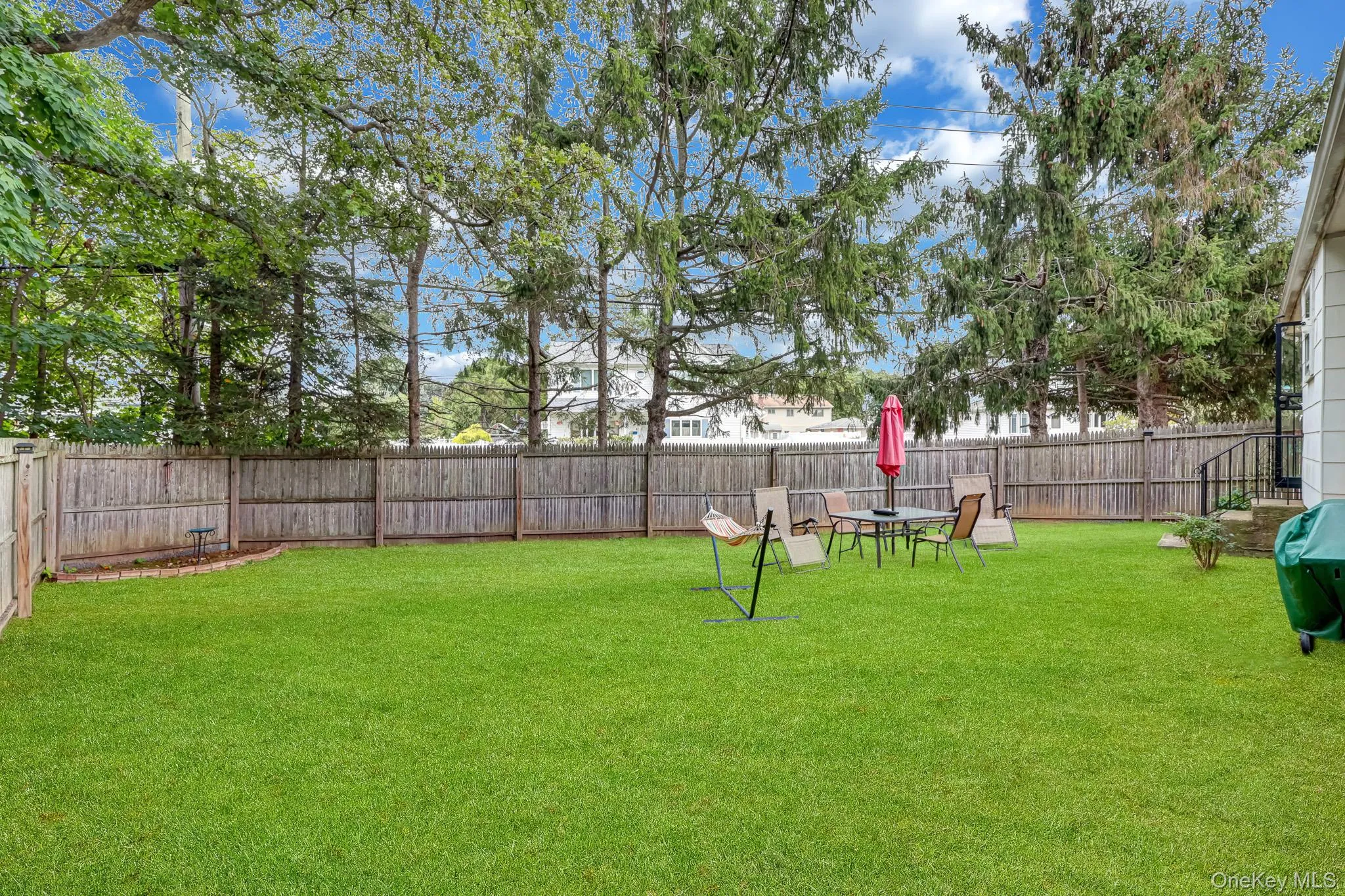 13 Haight Street, Babylon, NY, 3 Bedrooms Bedrooms, 6 Rooms Rooms,1 BathroomBathrooms,Residential,For Rent,Haight,0,1052585 13 Haight Street, Babylon, NY, 3 Bedrooms Bedrooms, 6 Rooms Rooms,1 BathroomBathrooms,Residential,For Rent,Haight,0,1052585