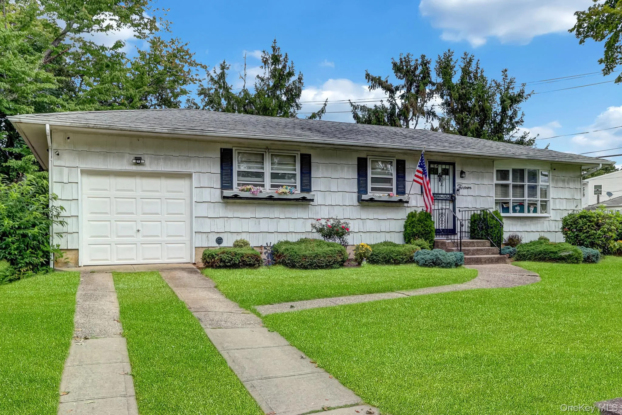13 Haight Street, Babylon, NY, 3 Bedrooms Bedrooms, 6 Rooms Rooms,1 BathroomBathrooms,Residential,For Rent,Haight,0,1052585 13 Haight Street, Babylon, NY, 3 Bedrooms Bedrooms, 6 Rooms Rooms,1 BathroomBathrooms,Residential,For Rent,Haight,0,1052585