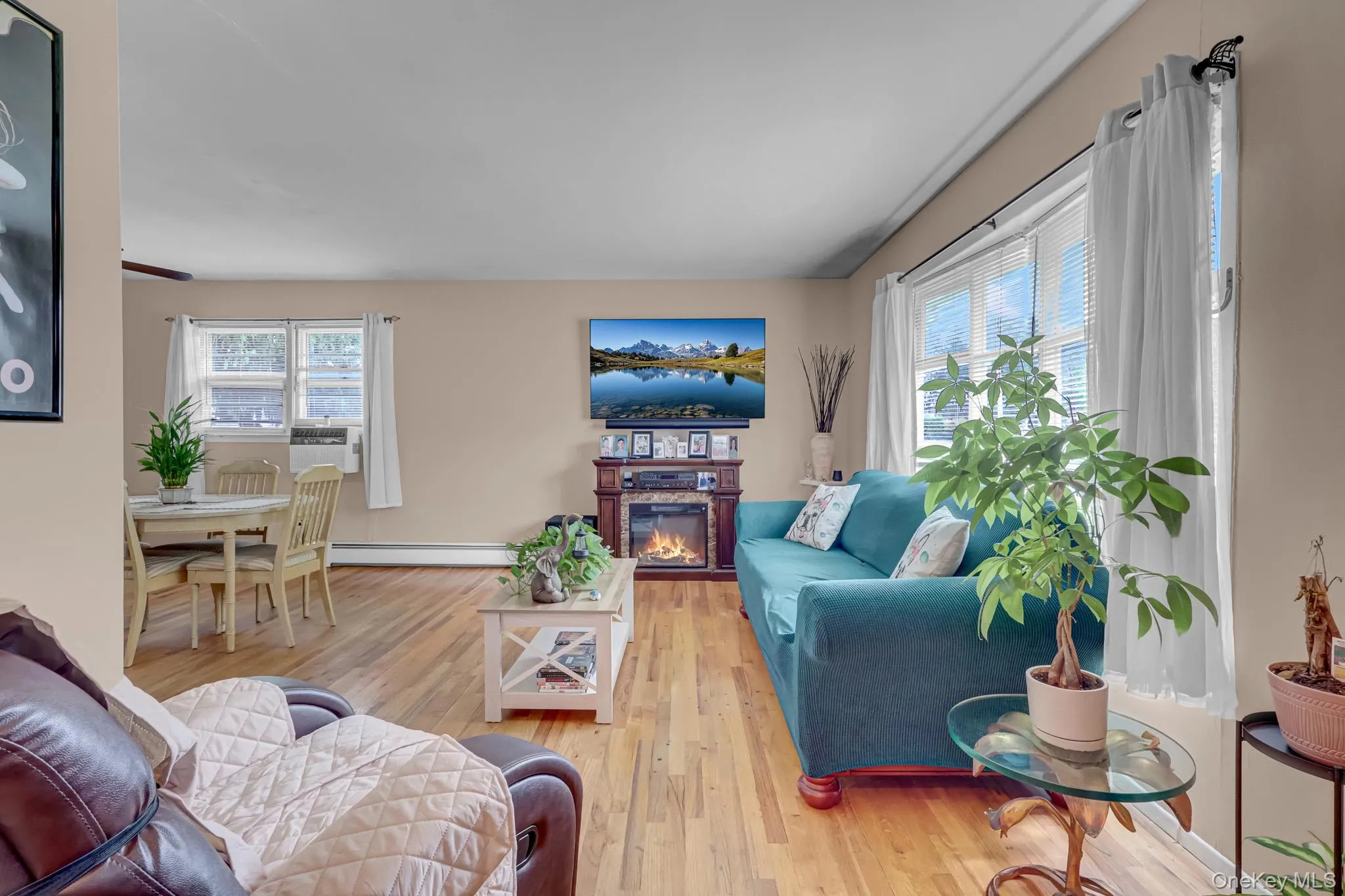 13 Haight Street, Babylon, NY, 3 Bedrooms Bedrooms, 6 Rooms Rooms,1 BathroomBathrooms,Residential,For Rent,Haight,0,1052585 13 Haight Street, Babylon, NY, 3 Bedrooms Bedrooms, 6 Rooms Rooms,1 BathroomBathrooms,Residential,For Rent,Haight,0,1052585