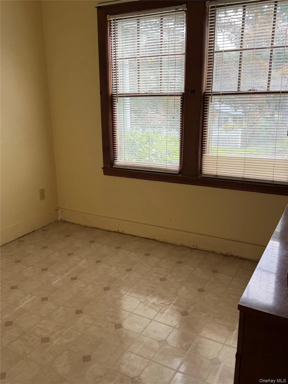 54 Robin Road, Brookhaven, NY, 5 Bedrooms Bedrooms, 9 Rooms Rooms,2 BathroomsBathrooms,Residential,For Rent,Robin,0,1052586 54 Robin Road, Brookhaven, NY, 5 Bedrooms Bedrooms, 9 Rooms Rooms,2 BathroomsBathrooms,Residential,For Rent,Robin,0,1052586