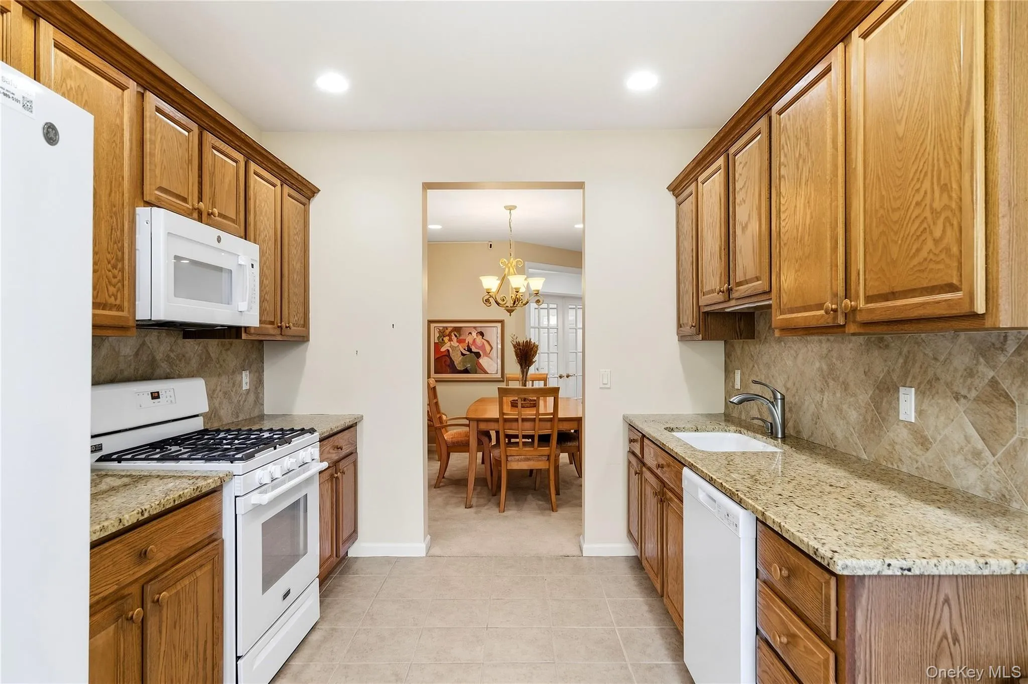 39 Symphony Drive, Brookhaven, NY, 2 Bedrooms Bedrooms, 10 Rooms Rooms,3 BathroomsBathrooms,Residential,For Rent,Symphony,0,1052587 39 Symphony Drive, Brookhaven, NY, 2 Bedrooms Bedrooms, 10 Rooms Rooms,3 BathroomsBathrooms,Residential,For Rent,Symphony,0,1052587