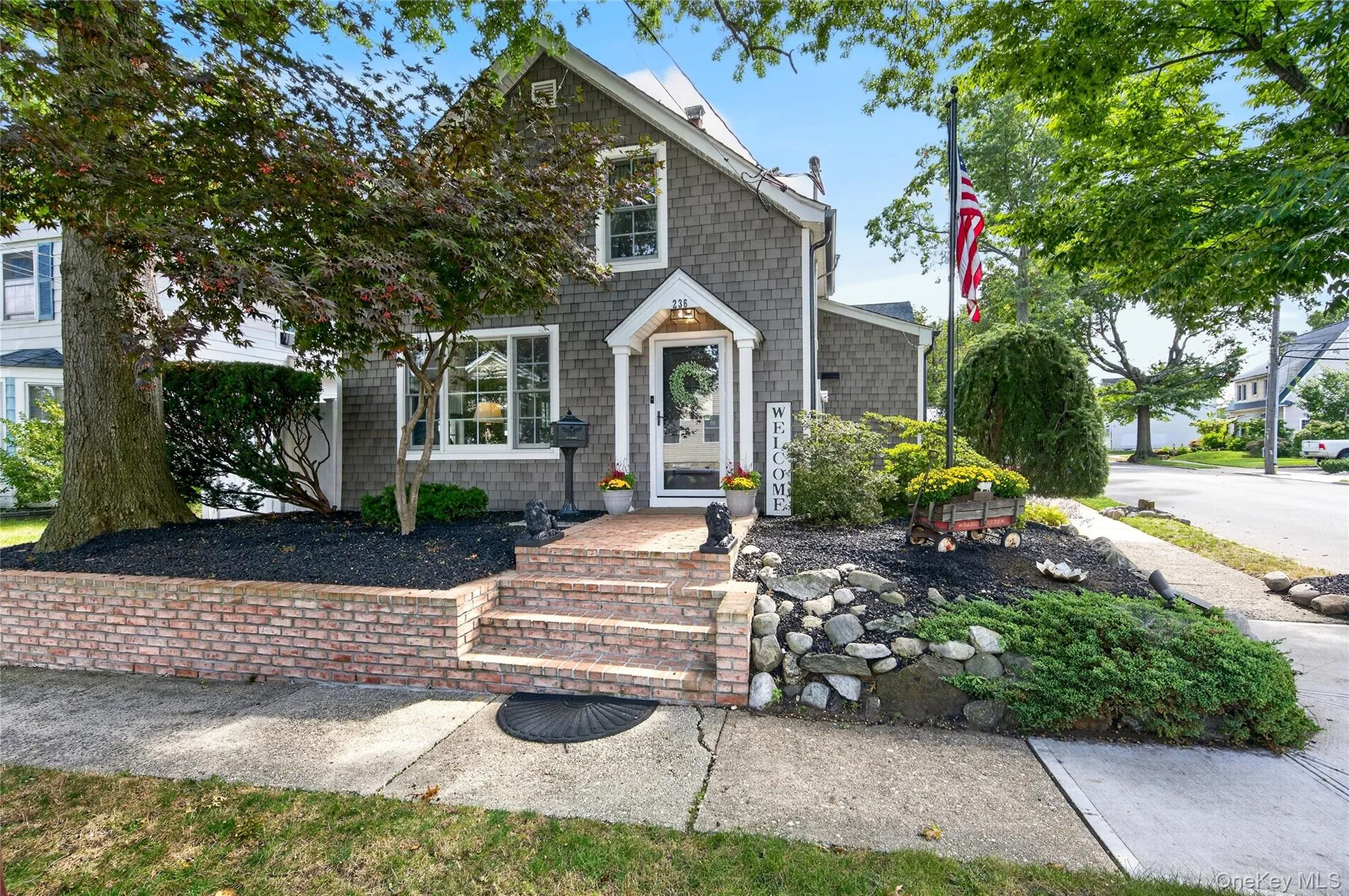 236 Lewis Avenue, North Hempstead, NY, 3 Bedrooms Bedrooms, 9 Rooms Rooms,1 BathroomBathrooms,Residential,For Rent,Lewis,0,1052590 236 Lewis Avenue, North Hempstead, NY, 3 Bedrooms Bedrooms, 9 Rooms Rooms,1 BathroomBathrooms,Residential,For Rent,Lewis,0,1052590