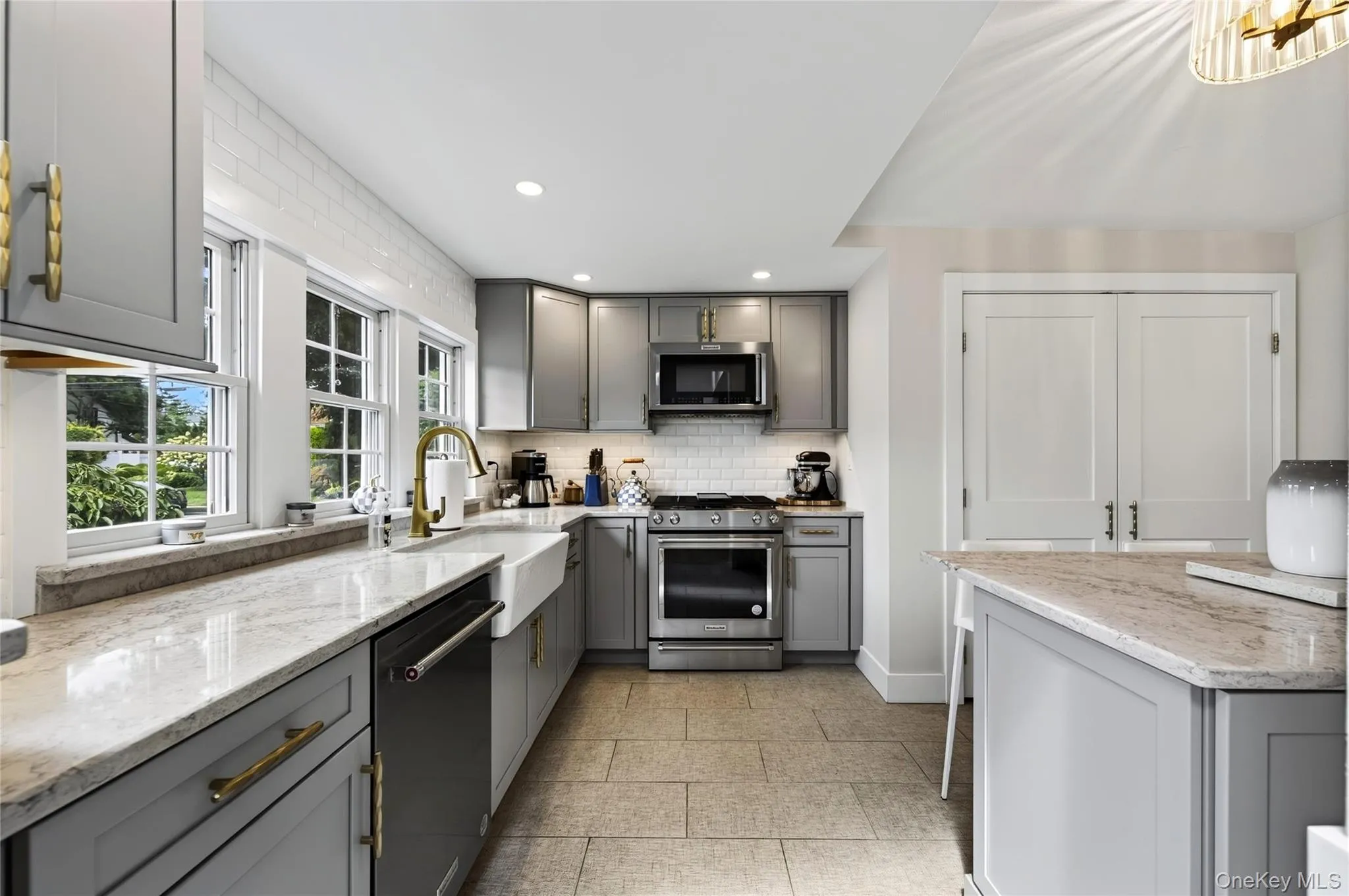 236 Lewis Avenue, North Hempstead, NY, 3 Bedrooms Bedrooms, 9 Rooms Rooms,1 BathroomBathrooms,Residential,For Rent,Lewis,0,1052590 236 Lewis Avenue, North Hempstead, NY, 3 Bedrooms Bedrooms, 9 Rooms Rooms,1 BathroomBathrooms,Residential,For Rent,Lewis,0,1052590