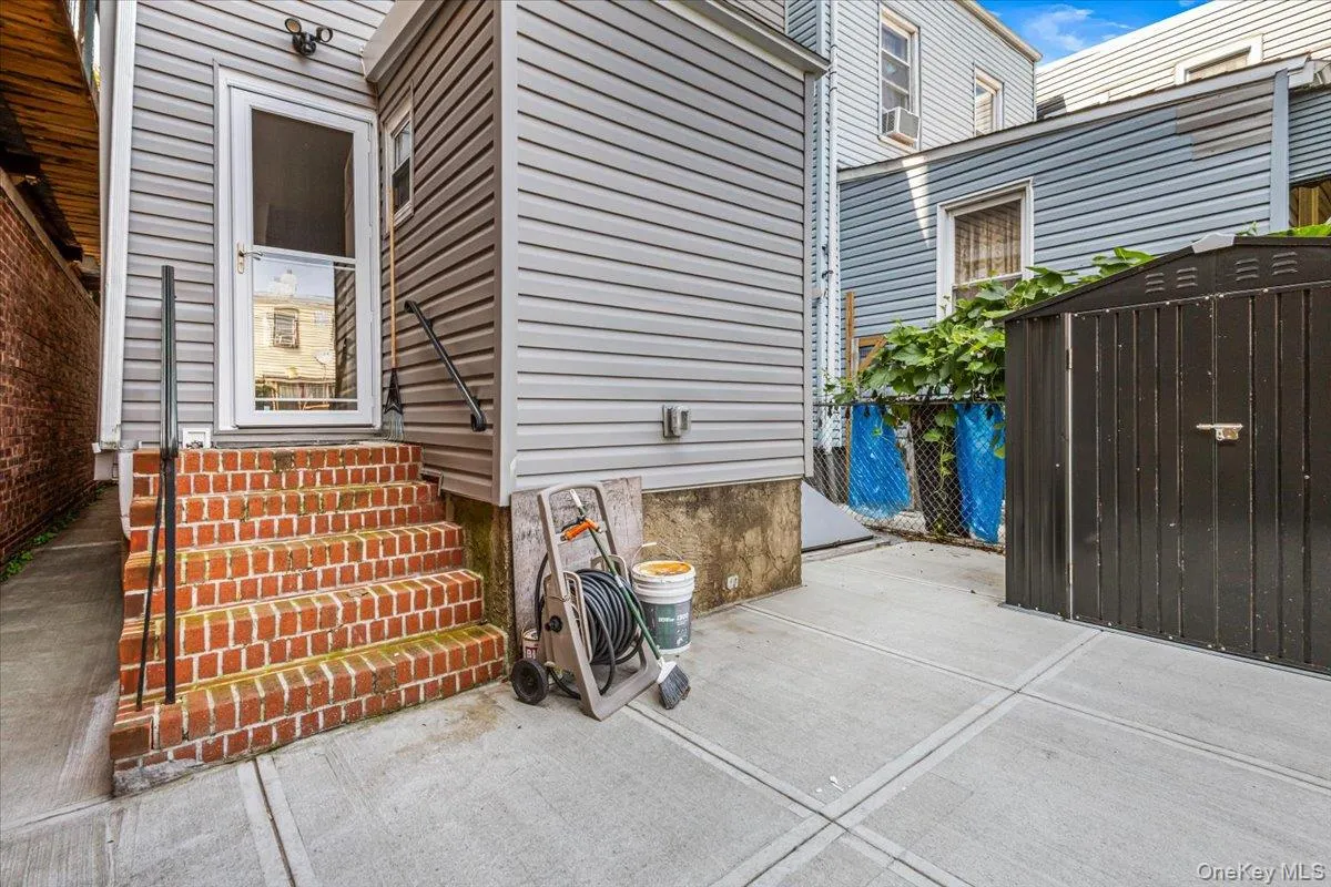 10351 101st Street, New York, NY, 3 Bedrooms Bedrooms, 7 Rooms Rooms,2 BathroomsBathrooms,Residential,For Rent,101st,0,1052592 10351 101st Street, New York, NY, 3 Bedrooms Bedrooms, 7 Rooms Rooms,2 BathroomsBathrooms,Residential,For Rent,101st,0,1052592