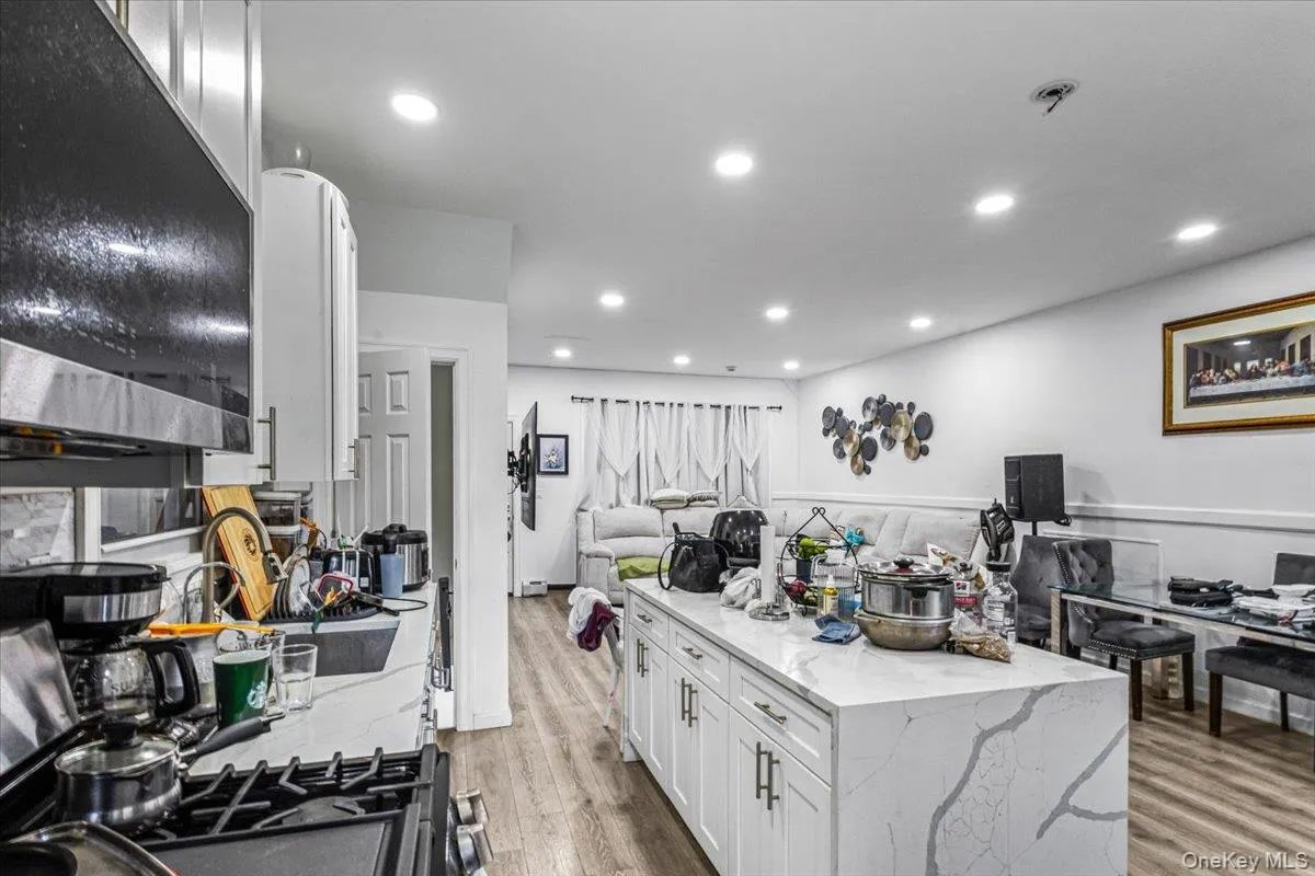 10351 101st Street, New York, NY, 3 Bedrooms Bedrooms, 7 Rooms Rooms,2 BathroomsBathrooms,Residential,For Rent,101st,0,1052592 10351 101st Street, New York, NY, 3 Bedrooms Bedrooms, 7 Rooms Rooms,2 BathroomsBathrooms,Residential,For Rent,101st,0,1052592