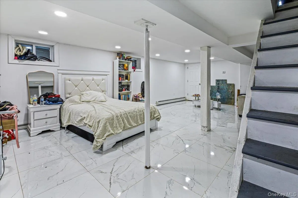 10351 101st Street, New York, NY, 3 Bedrooms Bedrooms, 7 Rooms Rooms,2 BathroomsBathrooms,Residential,For Rent,101st,0,1052592 10351 101st Street, New York, NY, 3 Bedrooms Bedrooms, 7 Rooms Rooms,2 BathroomsBathrooms,Residential,For Rent,101st,0,1052592