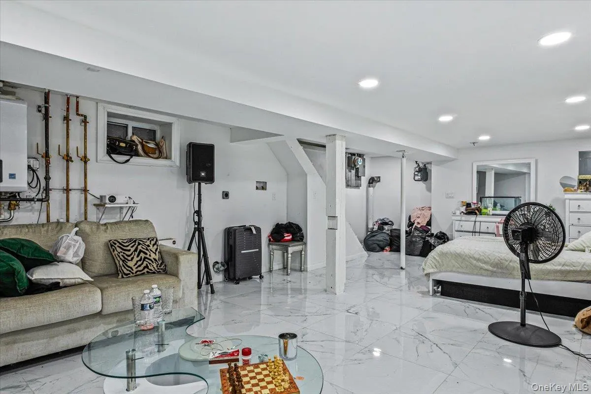 10351 101st Street, New York, NY, 3 Bedrooms Bedrooms, 7 Rooms Rooms,2 BathroomsBathrooms,Residential,For Rent,101st,0,1052592 10351 101st Street, New York, NY, 3 Bedrooms Bedrooms, 7 Rooms Rooms,2 BathroomsBathrooms,Residential,For Rent,101st,0,1052592