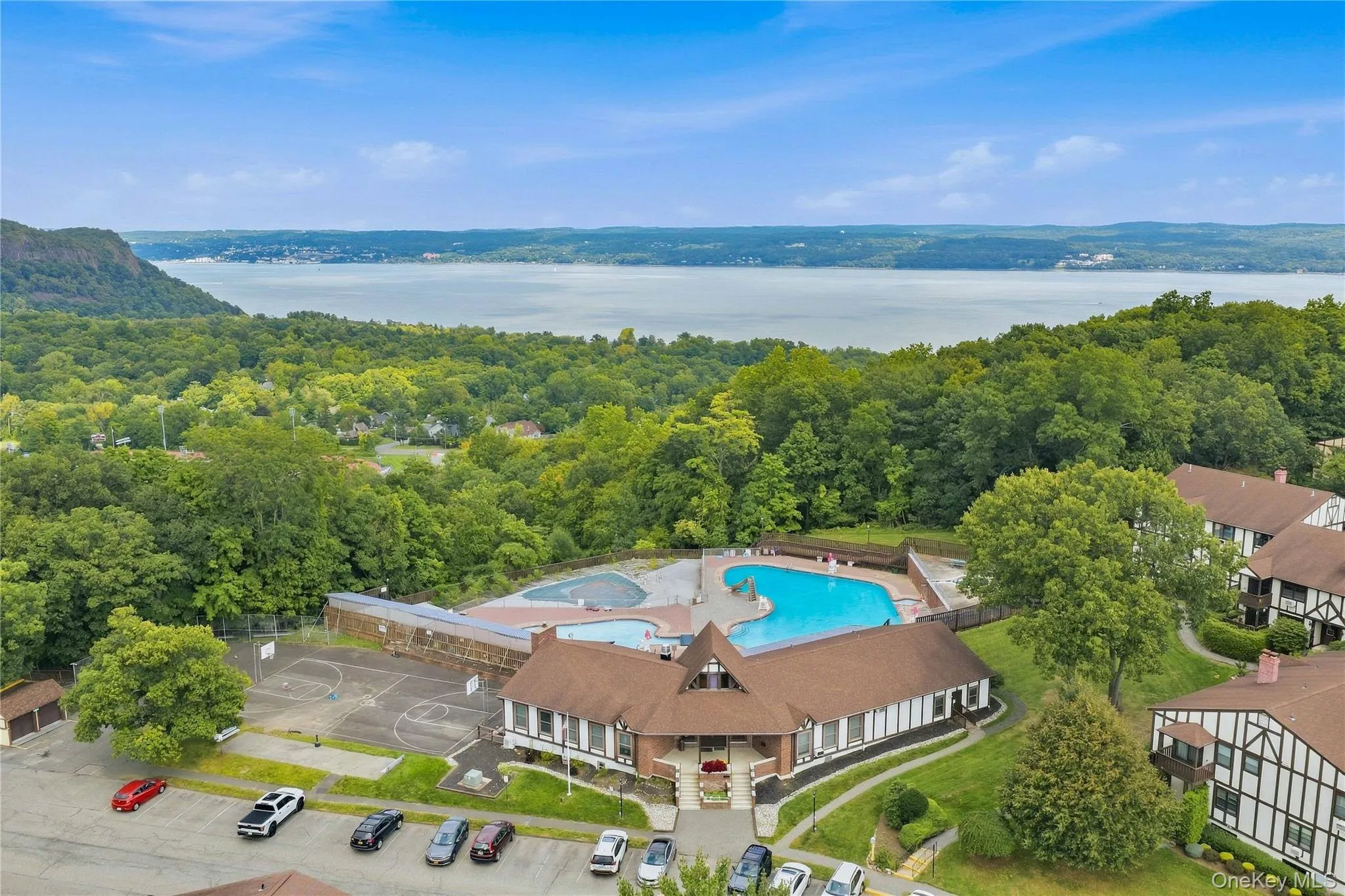 13 Sierra Vista Lane, Clarkstown, NY, 1 Bedroom Bedrooms, 4 Rooms Rooms,1 BathroomBathrooms,Residential,For Rent,Sierra Vista,0,1052593 13 Sierra Vista Lane, Clarkstown, NY, 1 Bedroom Bedrooms, 4 Rooms Rooms,1 BathroomBathrooms,Residential,For Rent,Sierra Vista,0,1052593