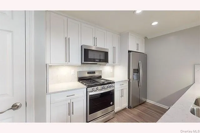 232 Charles Pond Drive, Brookhaven, NY, 1 Bedroom Bedrooms, 6 Rooms Rooms,1 BathroomBathrooms,Residential Lease,For Rent,Charles Pond,0,1052599 232 Charles Pond Drive, Brookhaven, NY, 1 Bedroom Bedrooms, 6 Rooms Rooms,1 BathroomBathrooms,Residential Lease,For Rent,Charles Pond,0,1052599