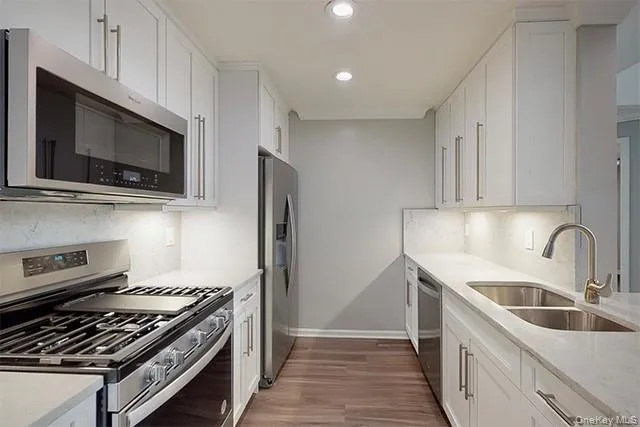 232 Charles Pond Drive, Brookhaven, NY, 1 Bedroom Bedrooms, 6 Rooms Rooms,1 BathroomBathrooms,Residential Lease,For Rent,Charles Pond,0,1052599 232 Charles Pond Drive, Brookhaven, NY, 1 Bedroom Bedrooms, 6 Rooms Rooms,1 BathroomBathrooms,Residential Lease,For Rent,Charles Pond,0,1052599