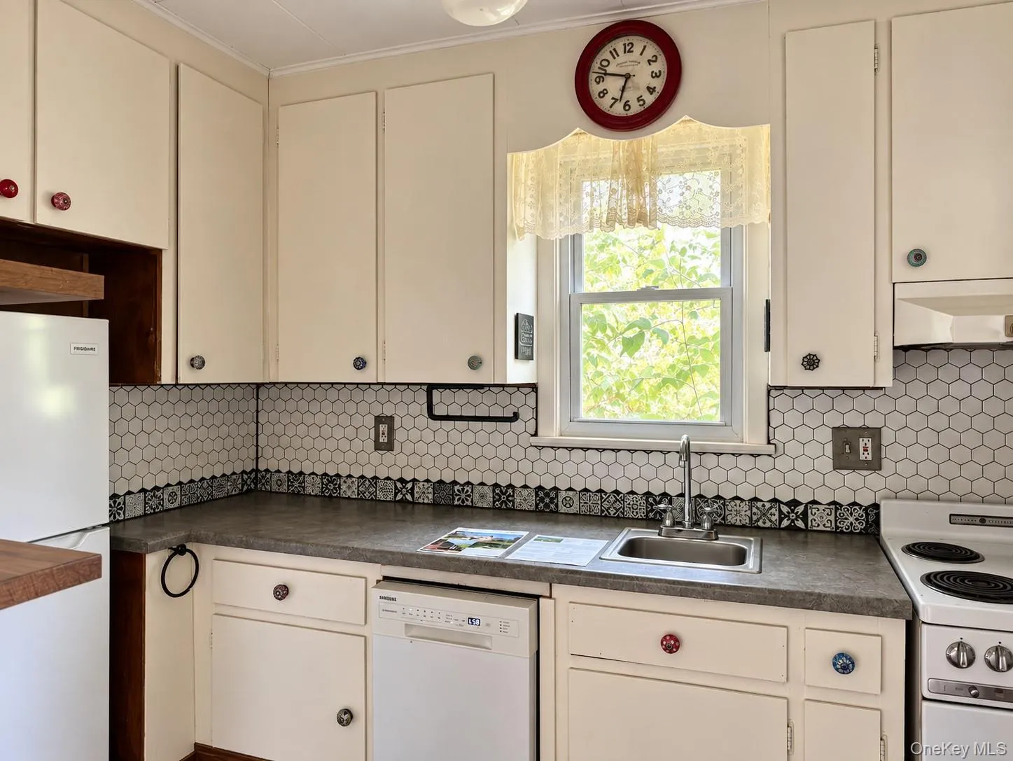14 & 18 Lake Hill Road, Rosendale, NY, 3 Bedrooms Bedrooms, 7 Rooms Rooms,3 BathroomsBathrooms,Residential,For Rent,Lake Hill,0,1052600 14 & 18 Lake Hill Road, Rosendale, NY, 3 Bedrooms Bedrooms, 7 Rooms Rooms,3 BathroomsBathrooms,Residential,For Rent,Lake Hill,0,1052600